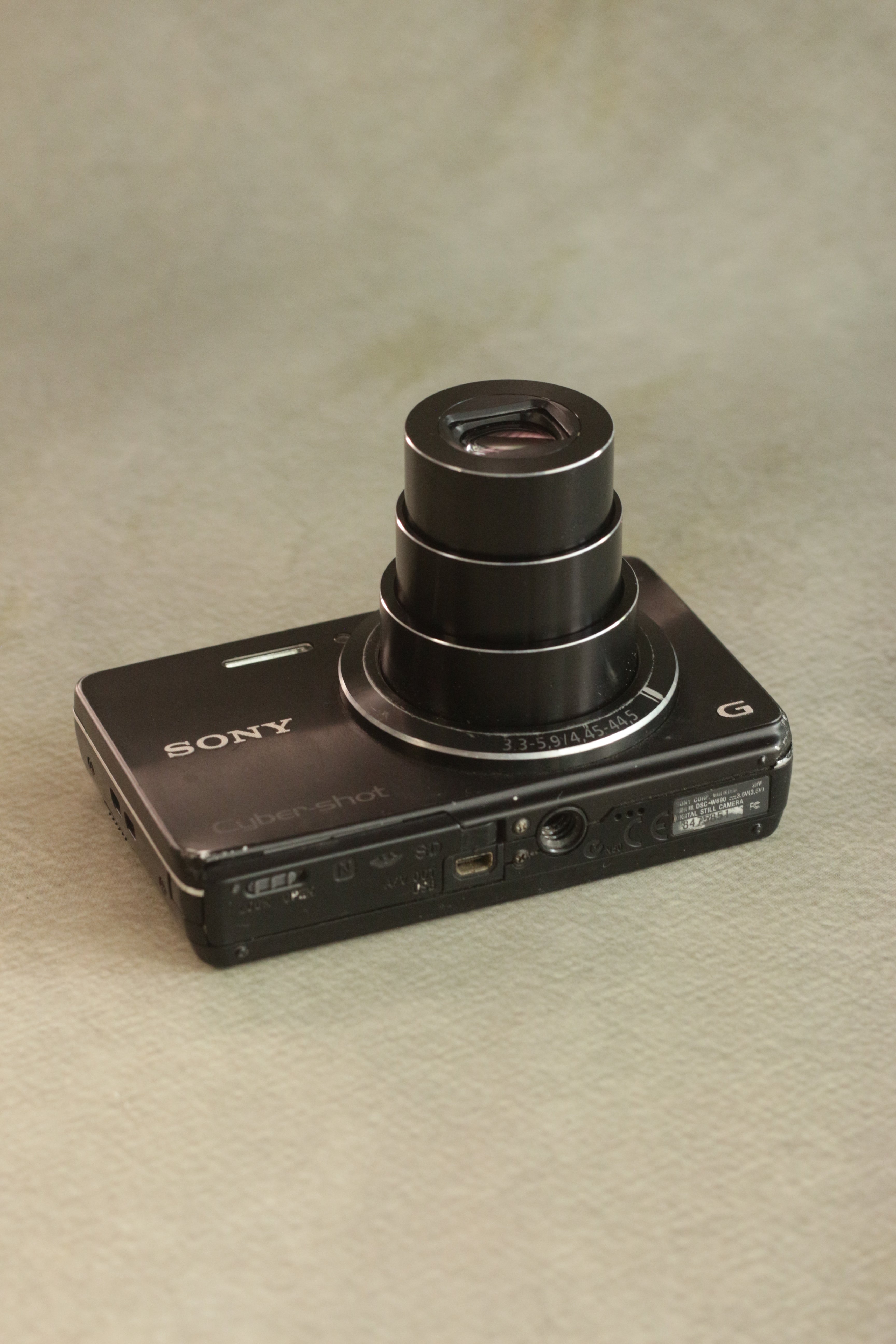 Sony Cyber-shot DSC-W690