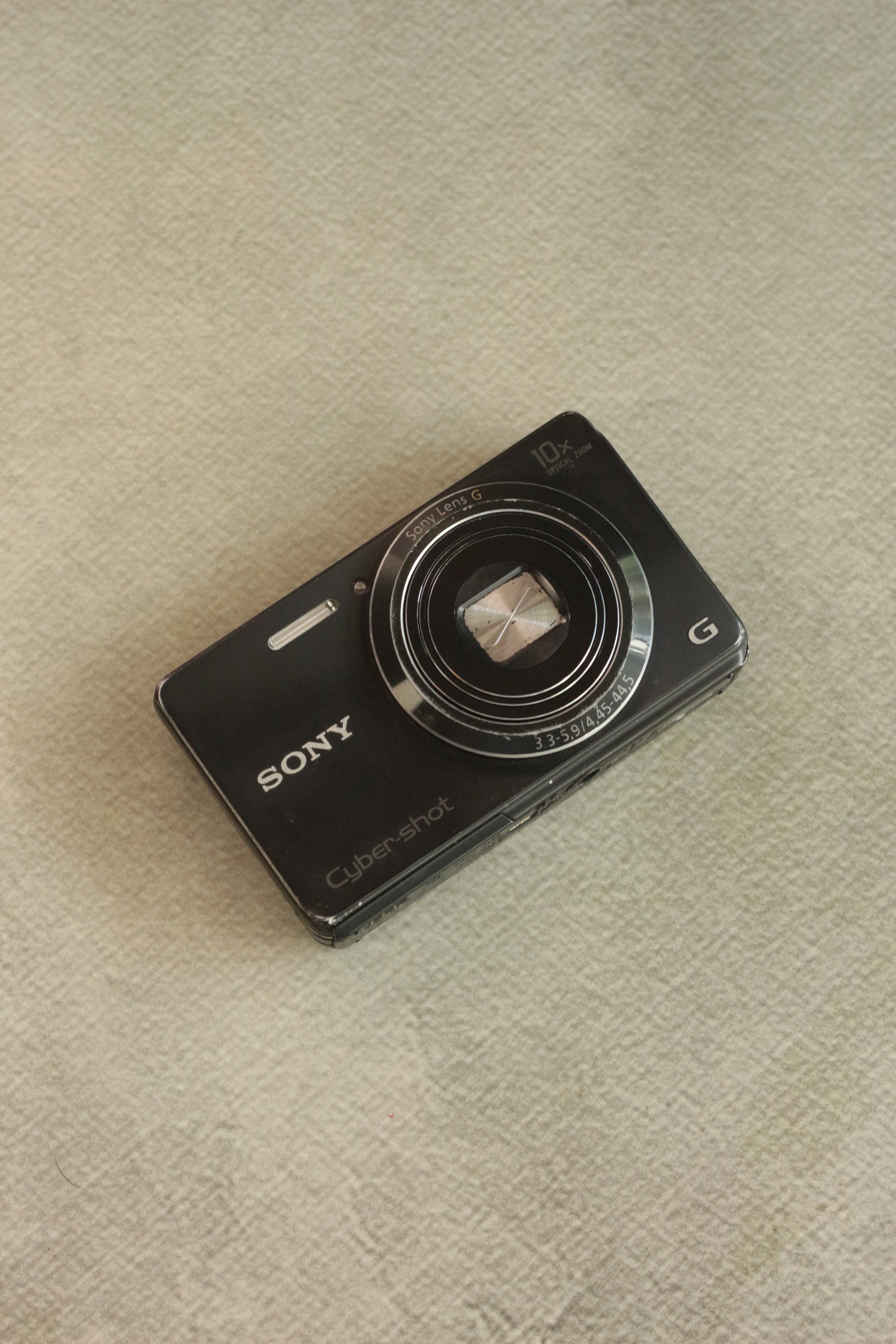Sony Cyber-shot DSC-W690