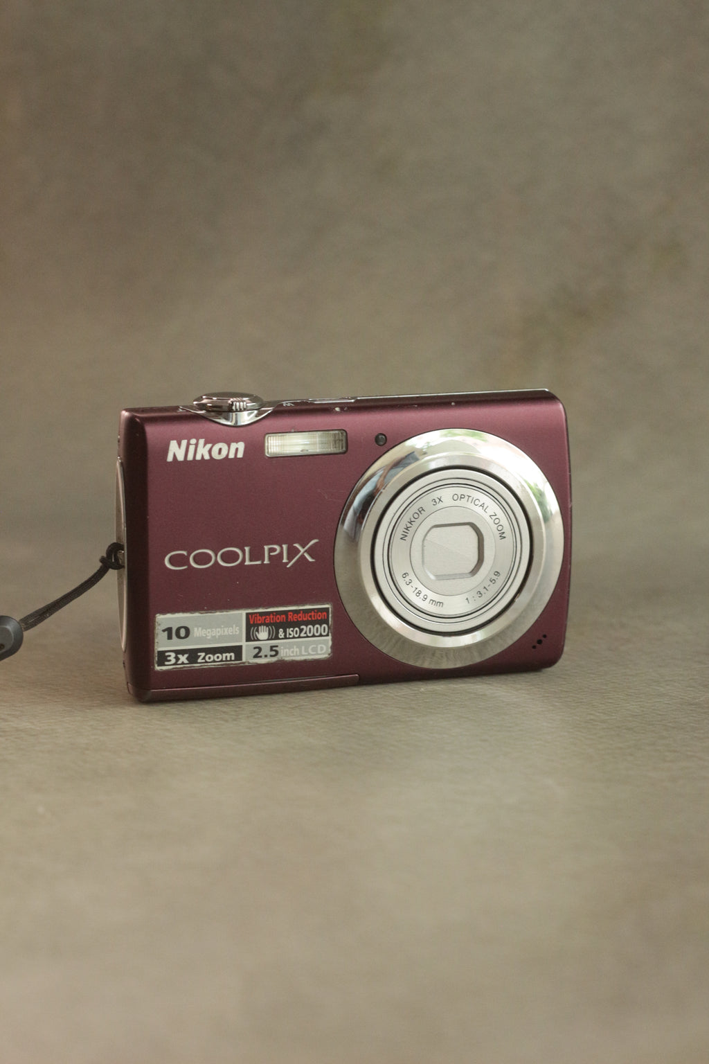 Nikon Coolpix S220