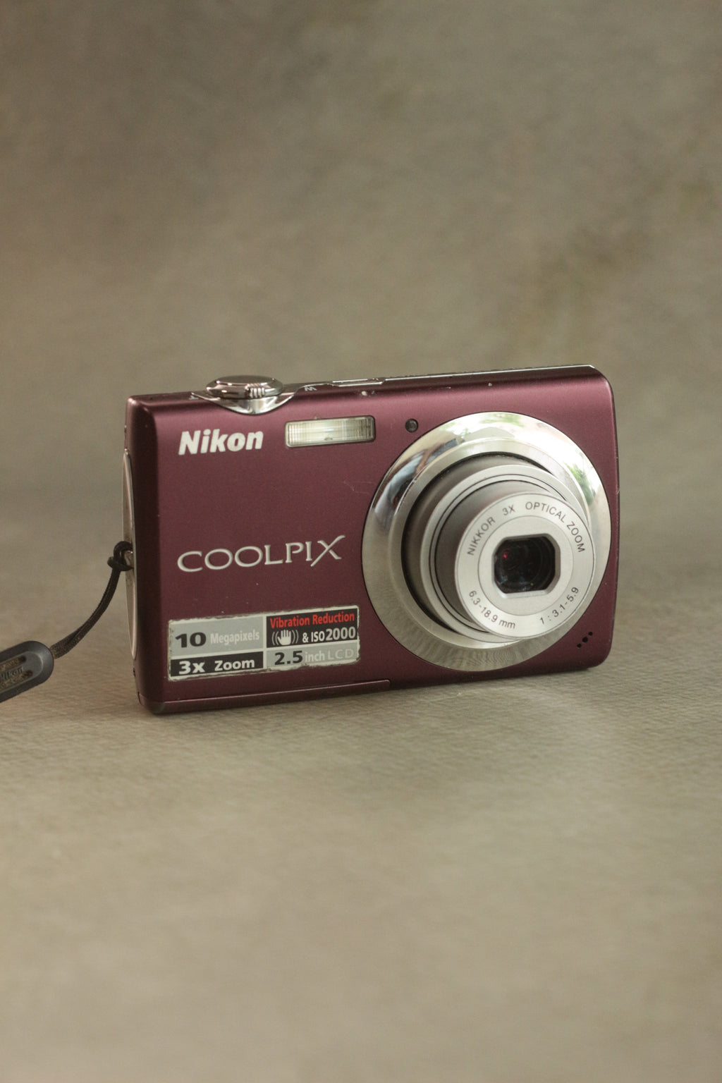 Nikon Coolpix S220