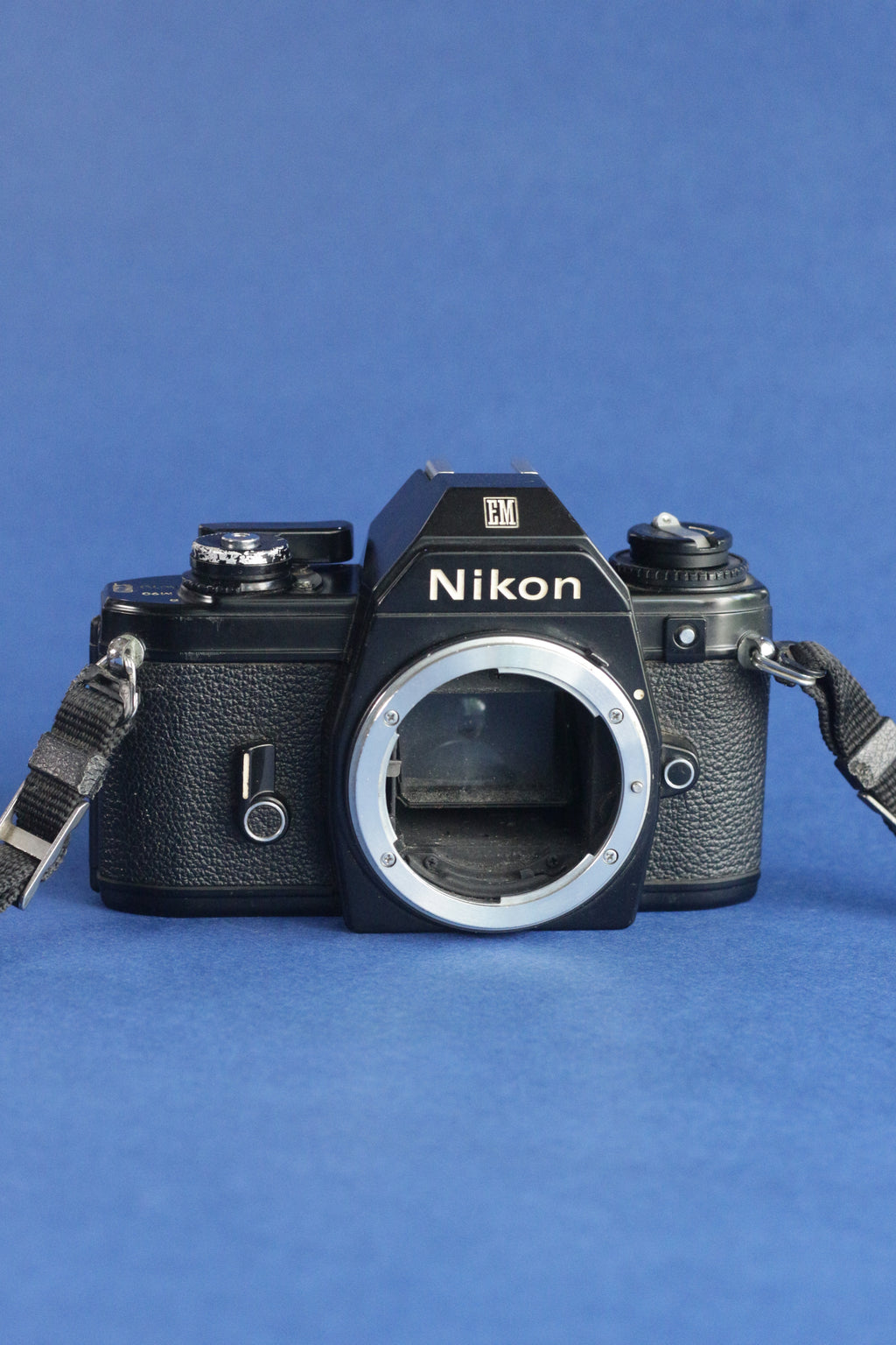 Nikon EM + Nikkor Series E 50mm F1.8
