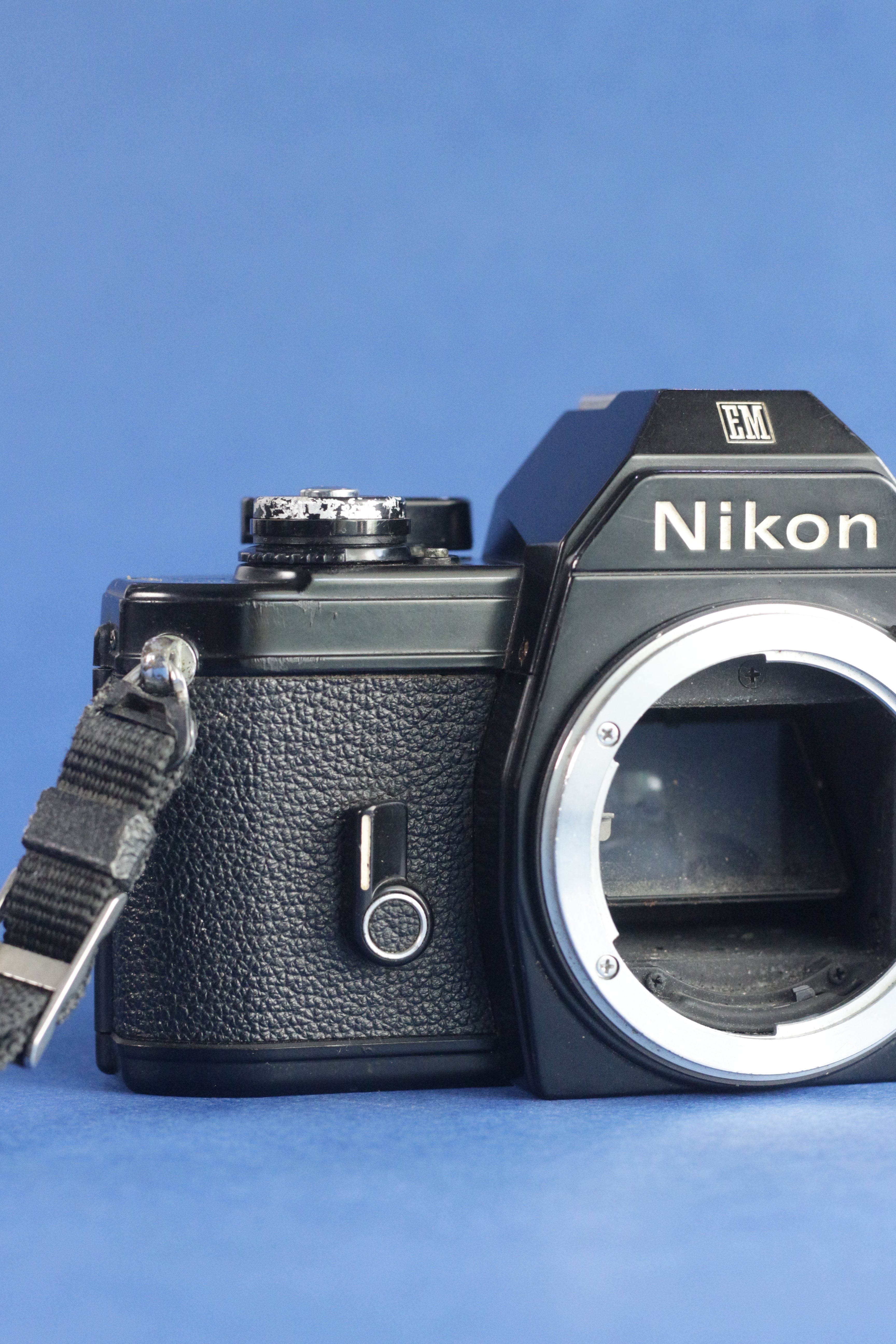 Nikon EM + Nikkor Series E 50mm F1.8
