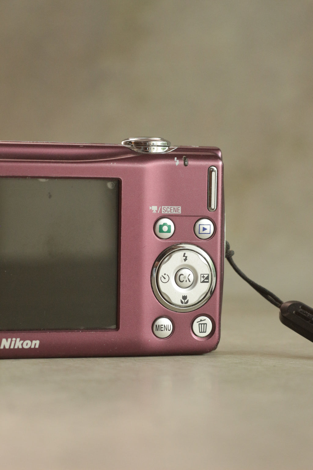 Nikon Coolpix S220