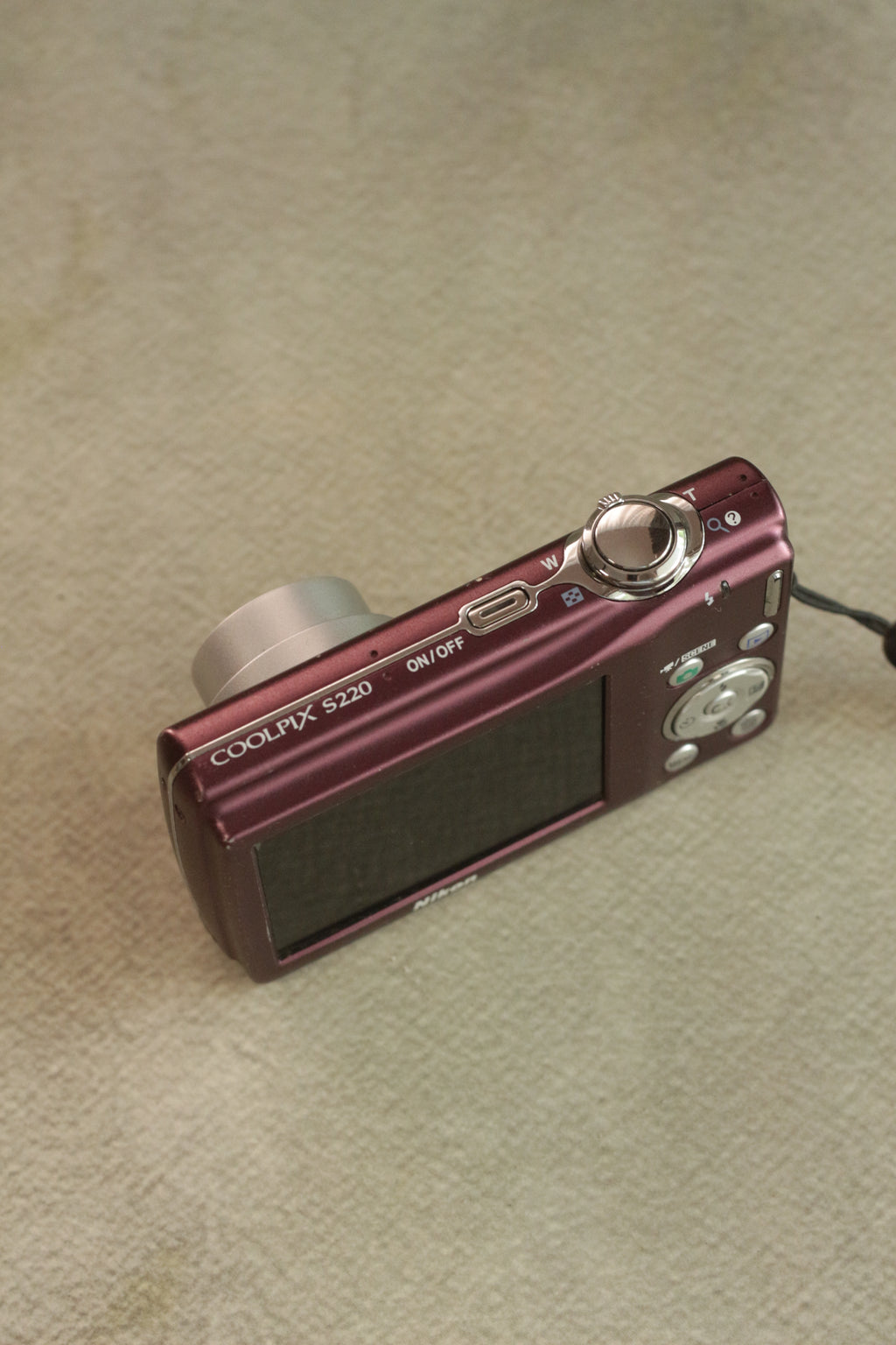 Nikon Coolpix S220