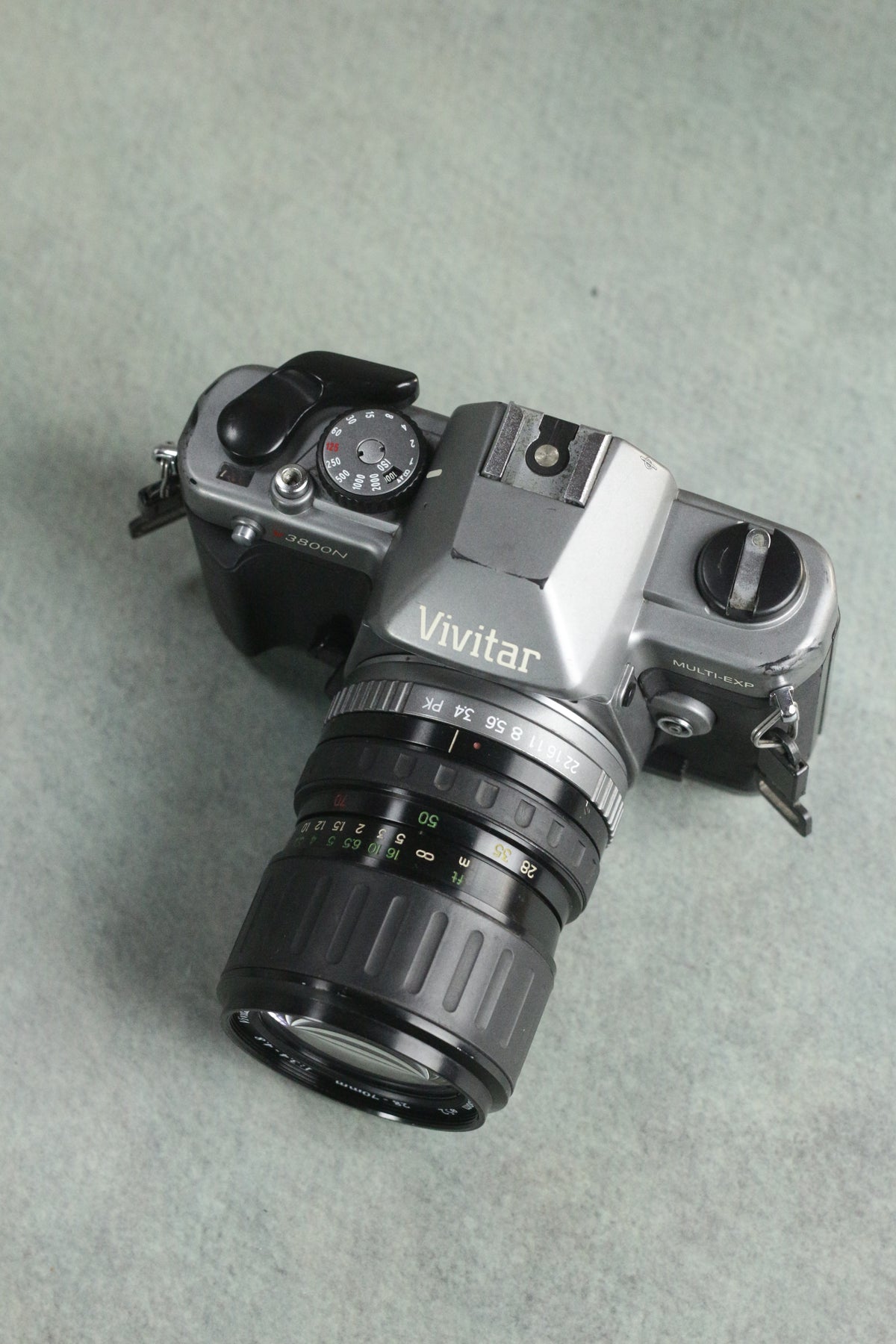 Vivitar V3800N + Vivitar MC Macro 28-70mm F3.4-4.8