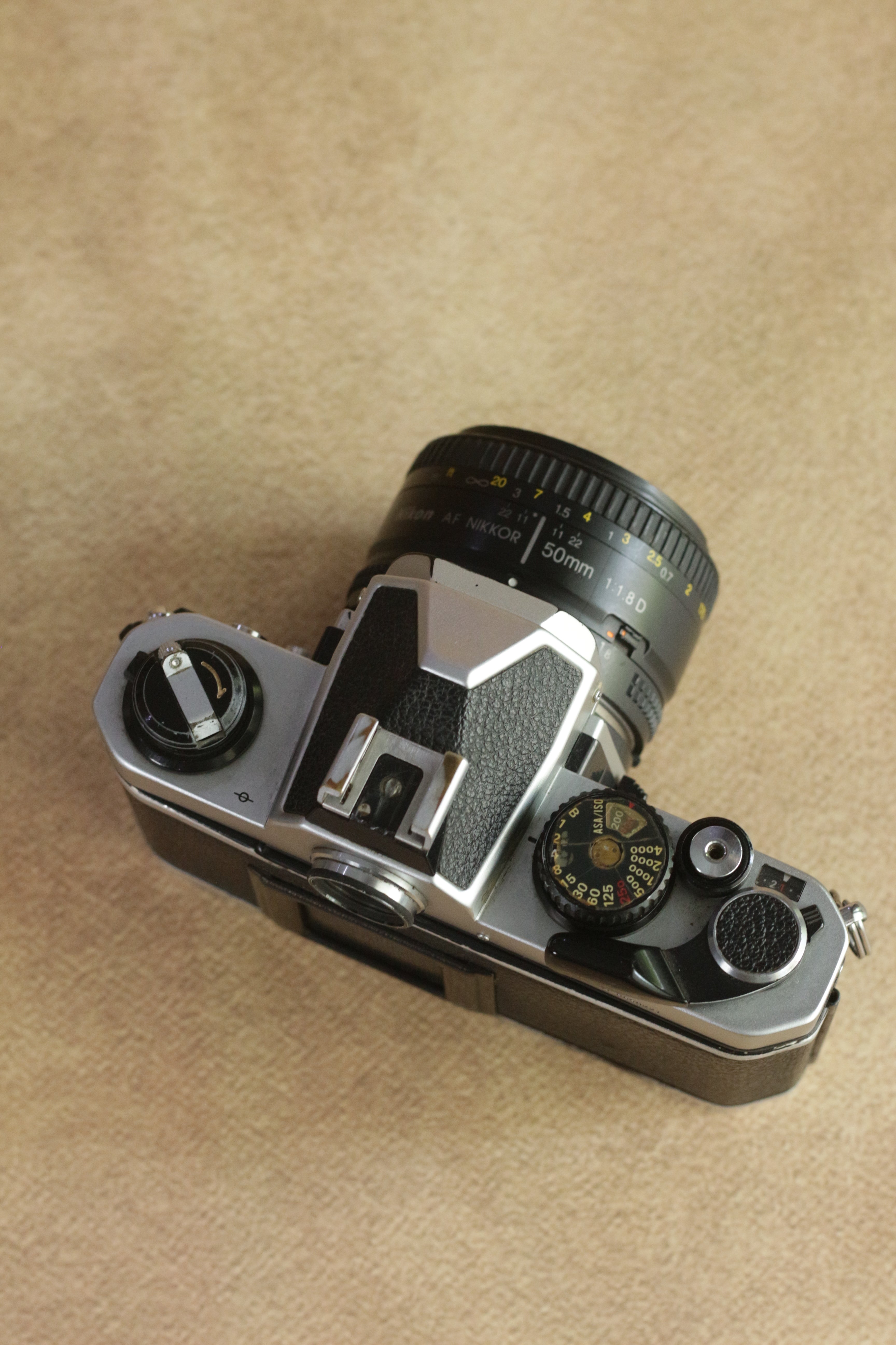 Nikon FM2n + Nikon Nikkor AF 50mm F1.8 D