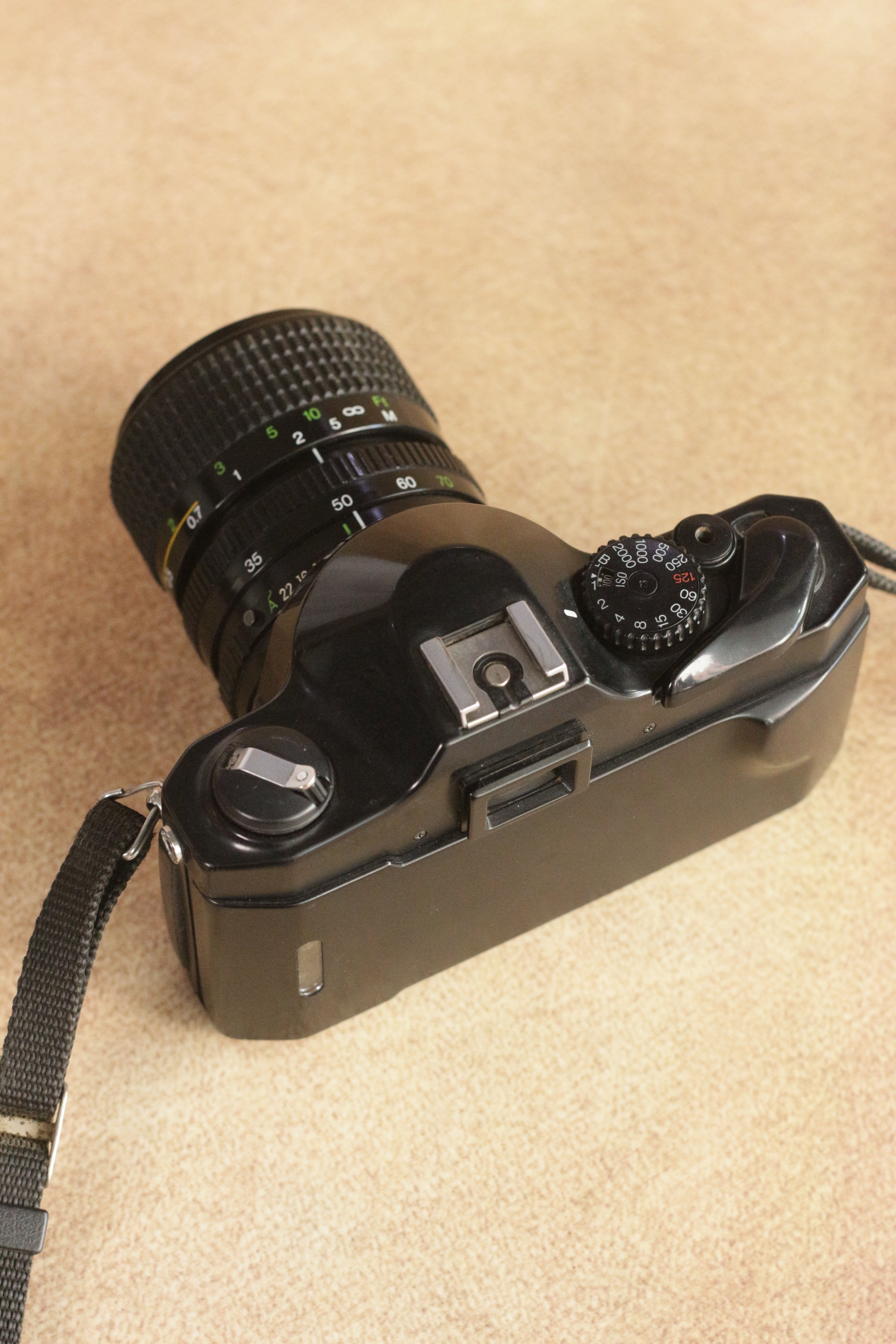 Cosina C1S + MC Cosina Zoom 35-70mm F3.5-4.5