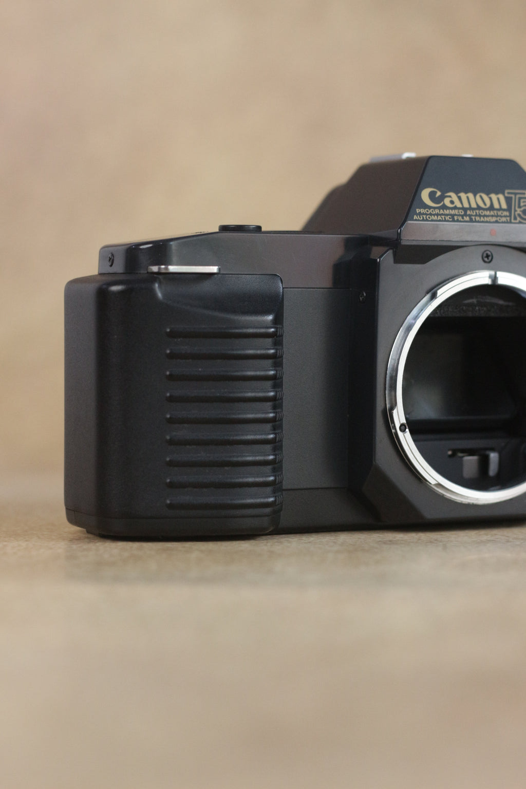 Canon T50 + Sigma 35-70mm F2.8-4 Kit