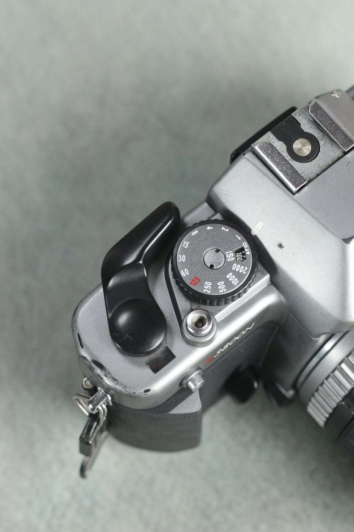 Vivitar V3800N + Vivitar MC Macro 28-70mm F3.4-4.8