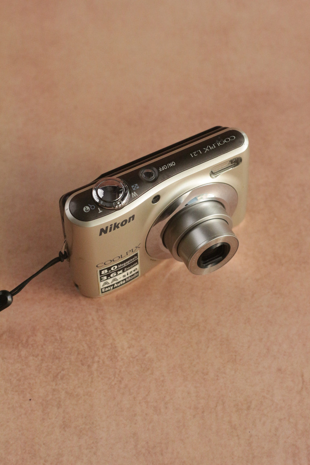 Nikon Coolpix L21 + original box