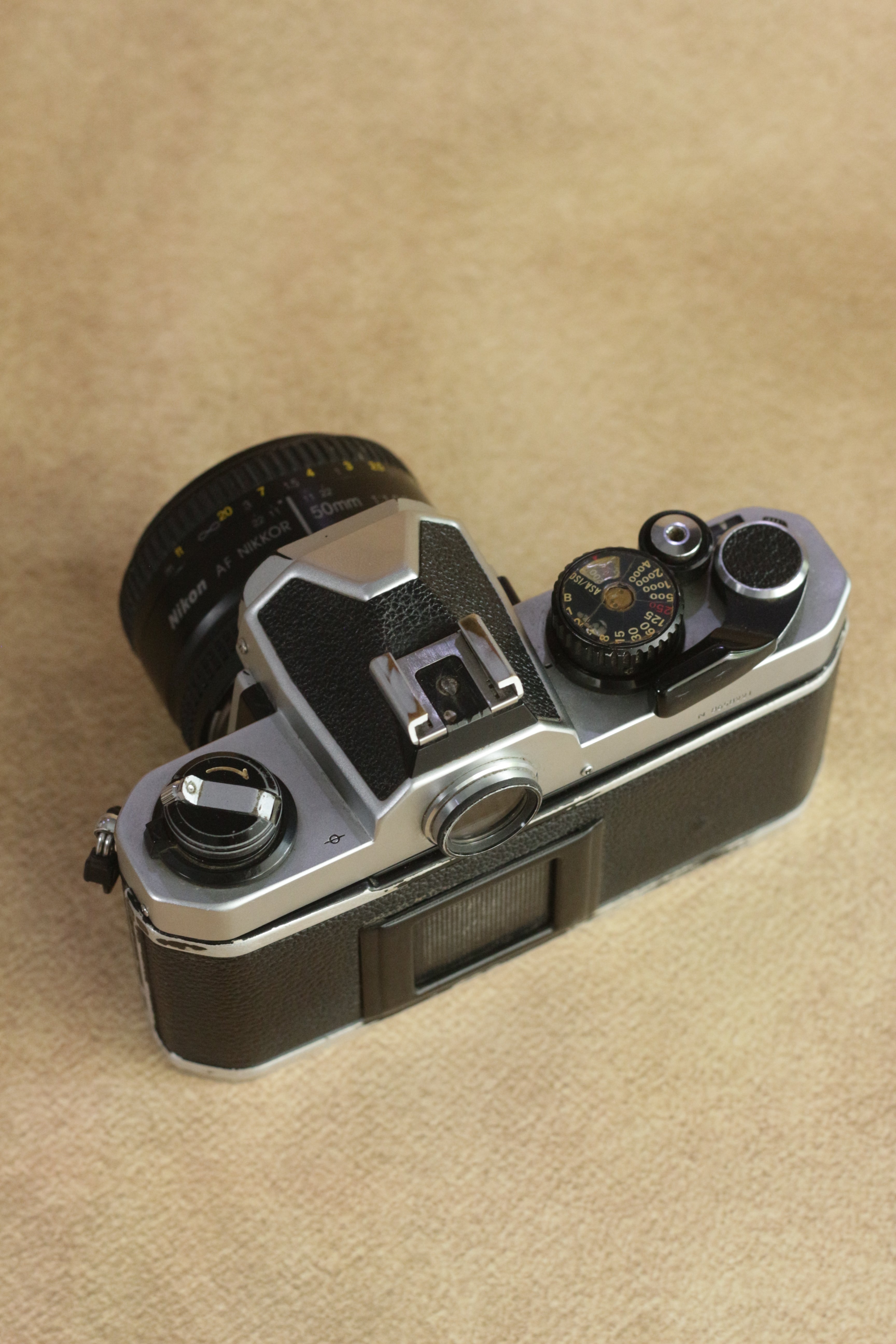Nikon FM2n + Nikon Nikkor AF 50mm F1.8 D