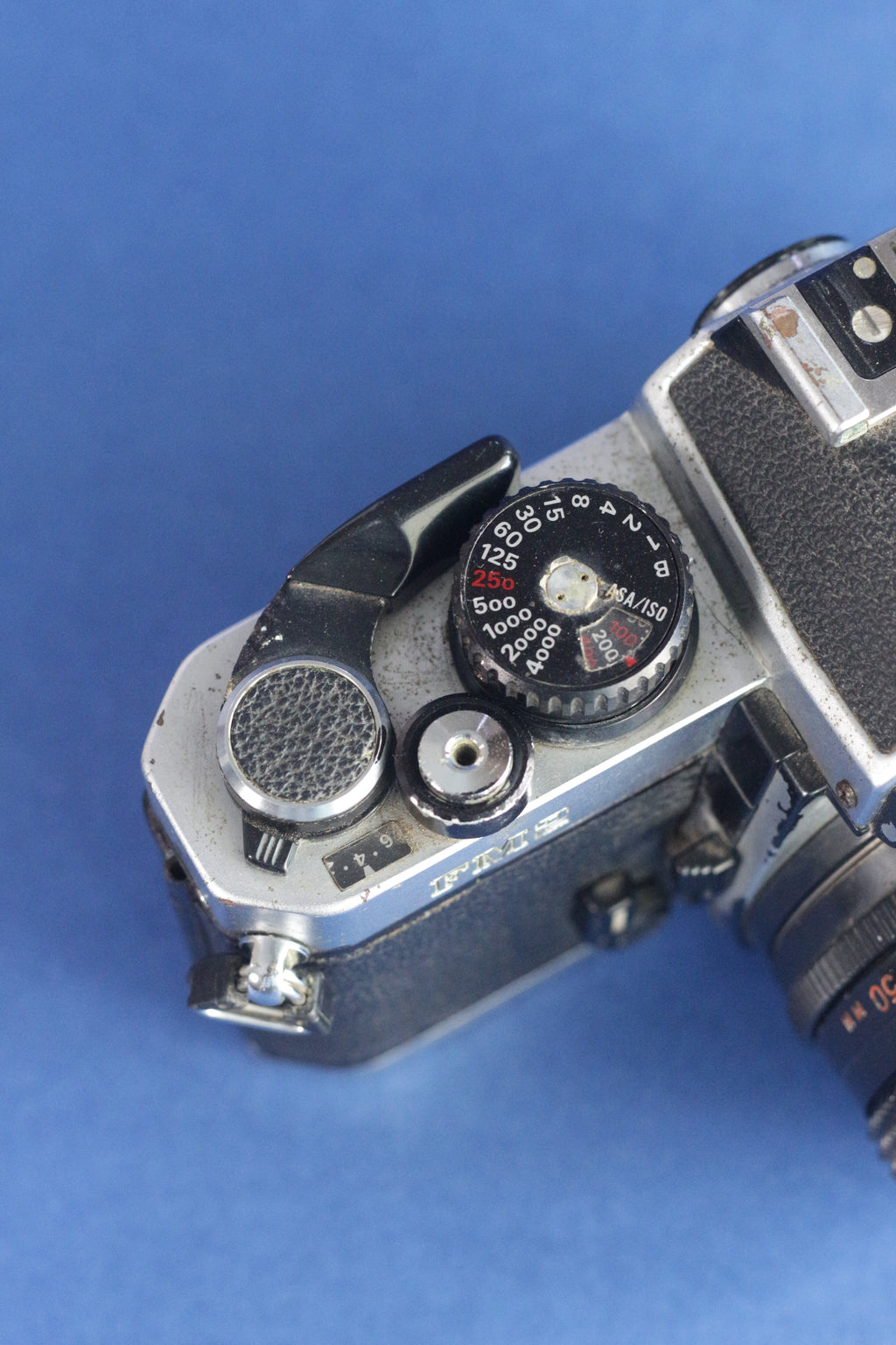 Nikon FM2n + Helios 81H 50mm F2