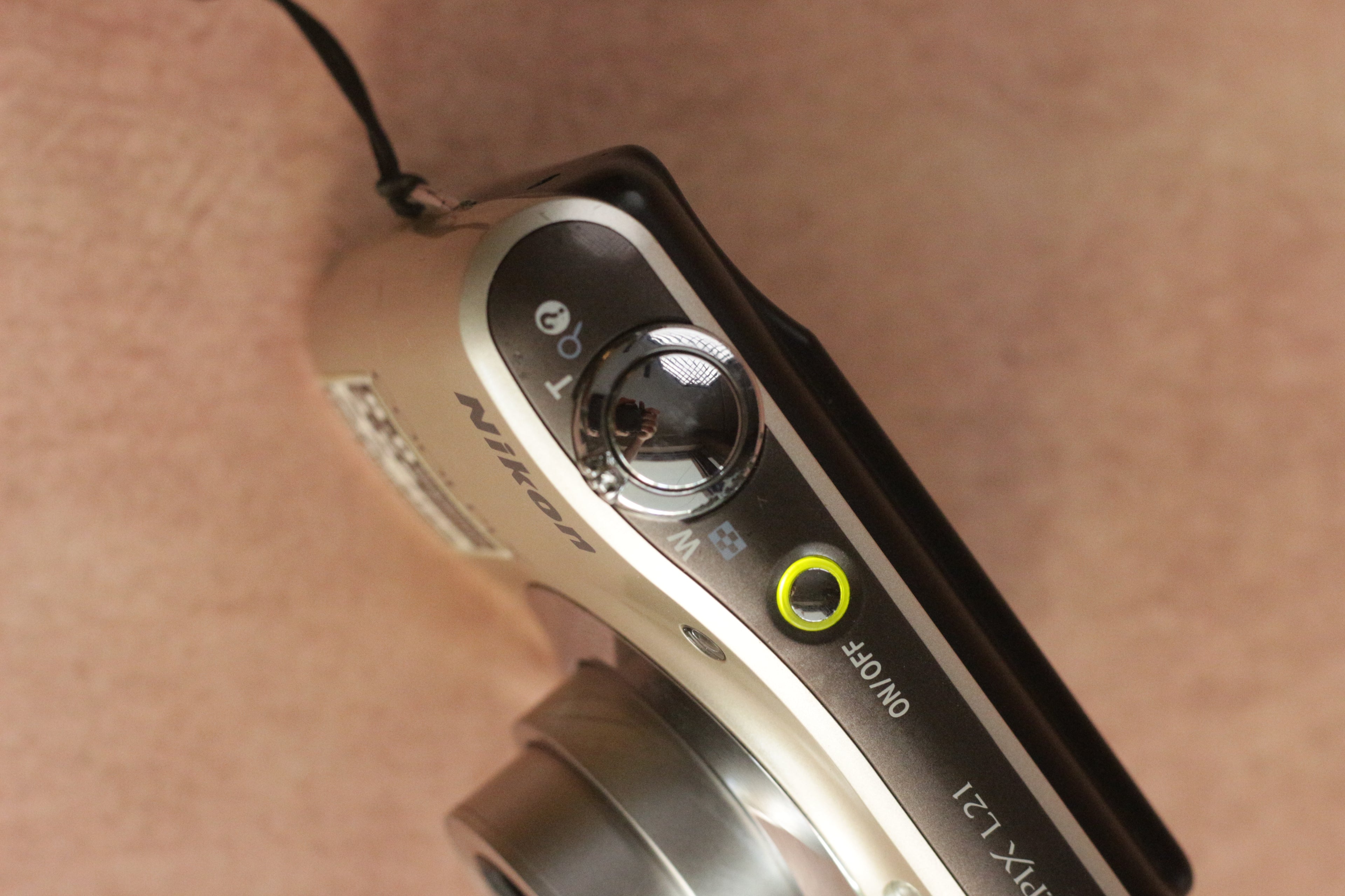 Nikon Coolpix L21 + original box