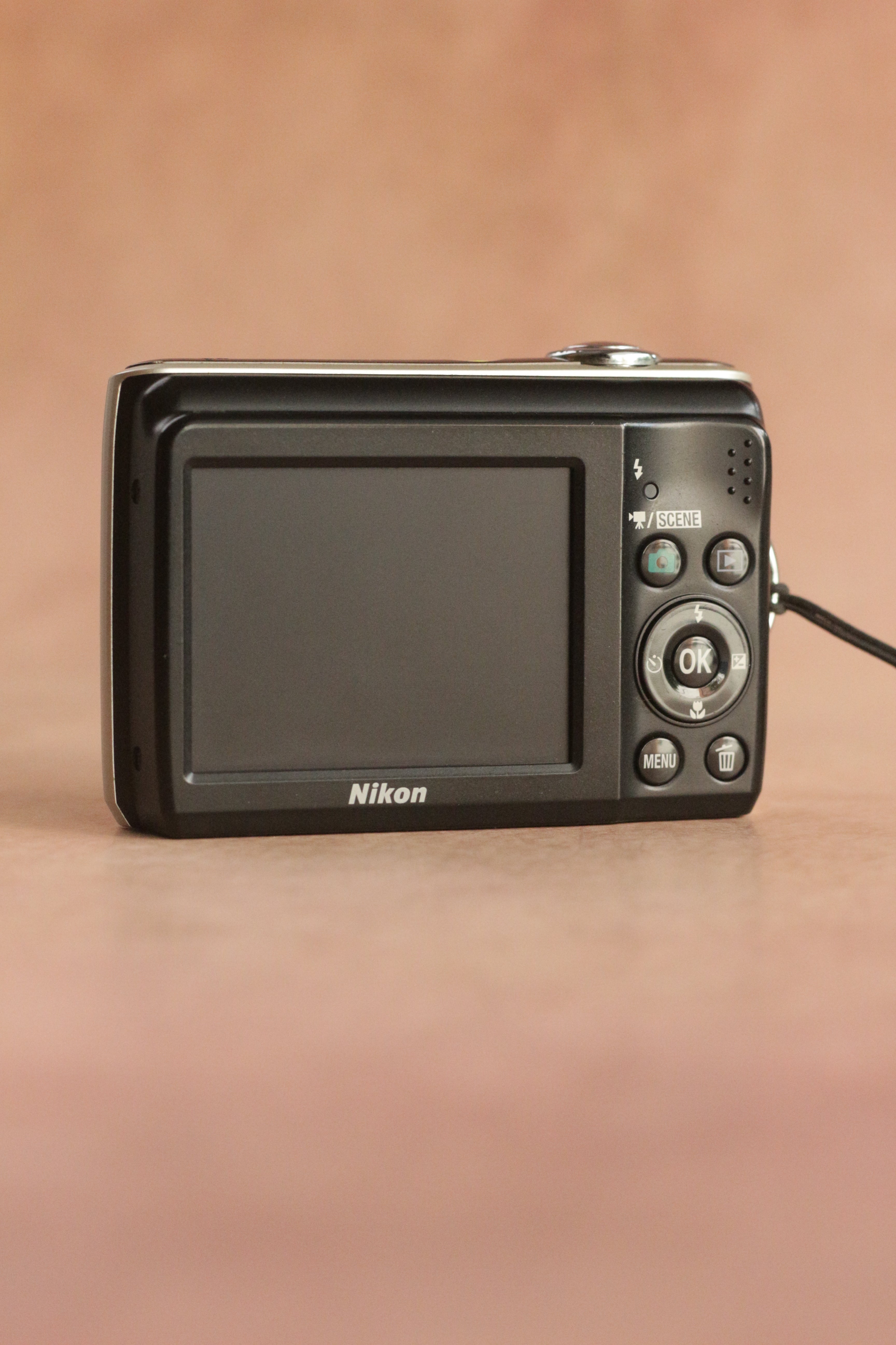 Nikon Coolpix L21 + original box