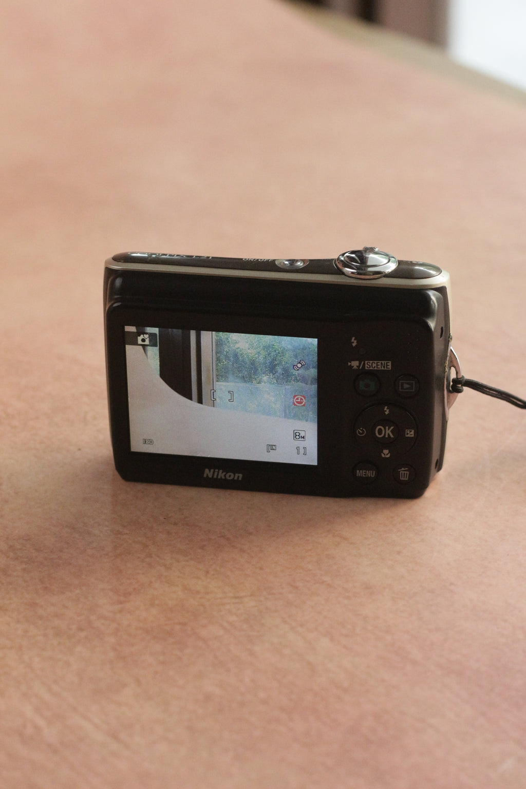 Nikon Coolpix L21 + original box
