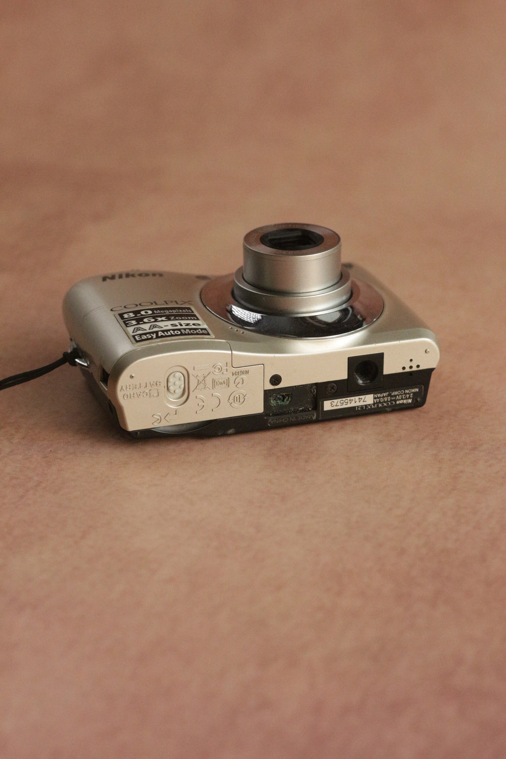 Nikon Coolpix L21 + original box