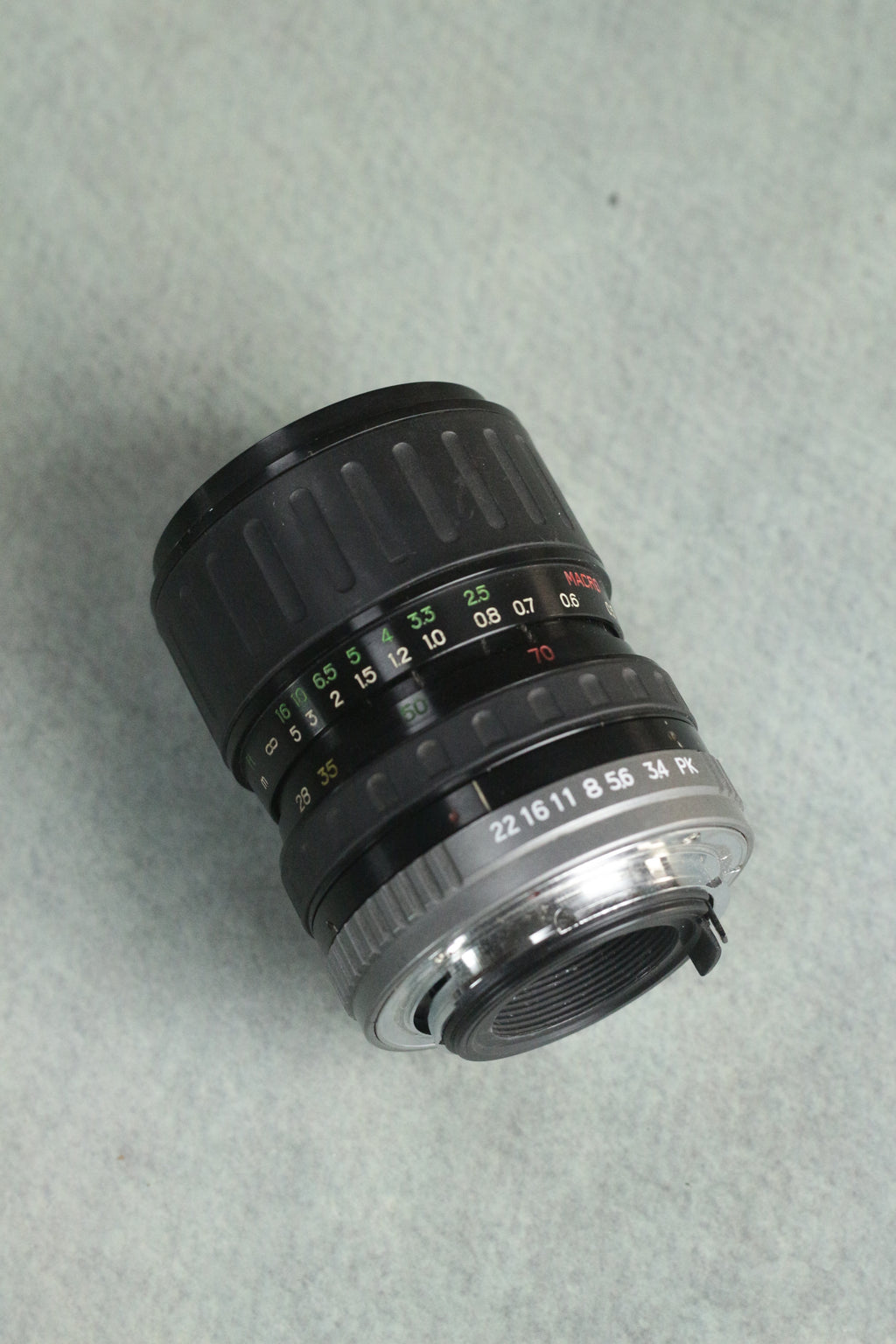 Vivitar V3800N + Vivitar MC Macro 28-70mm F3.4-4.8