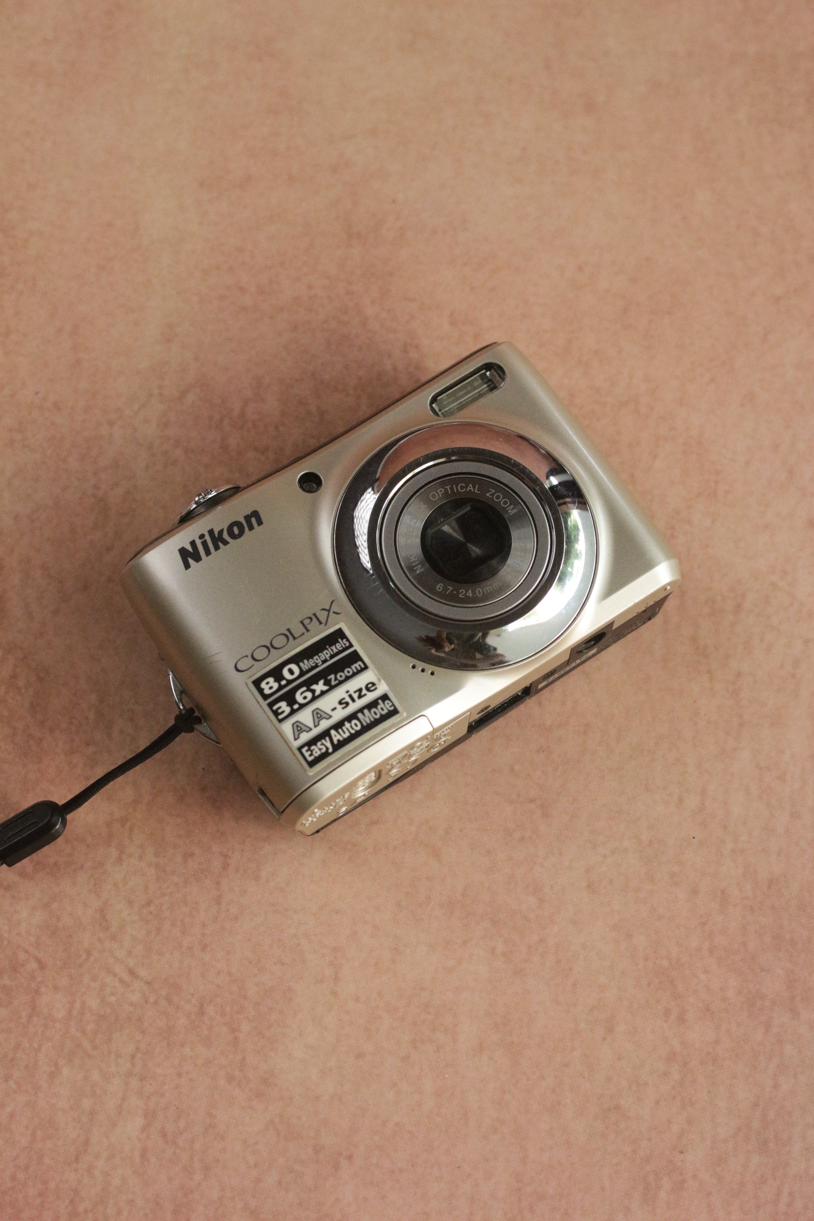 Nikon Coolpix L21 + original box
