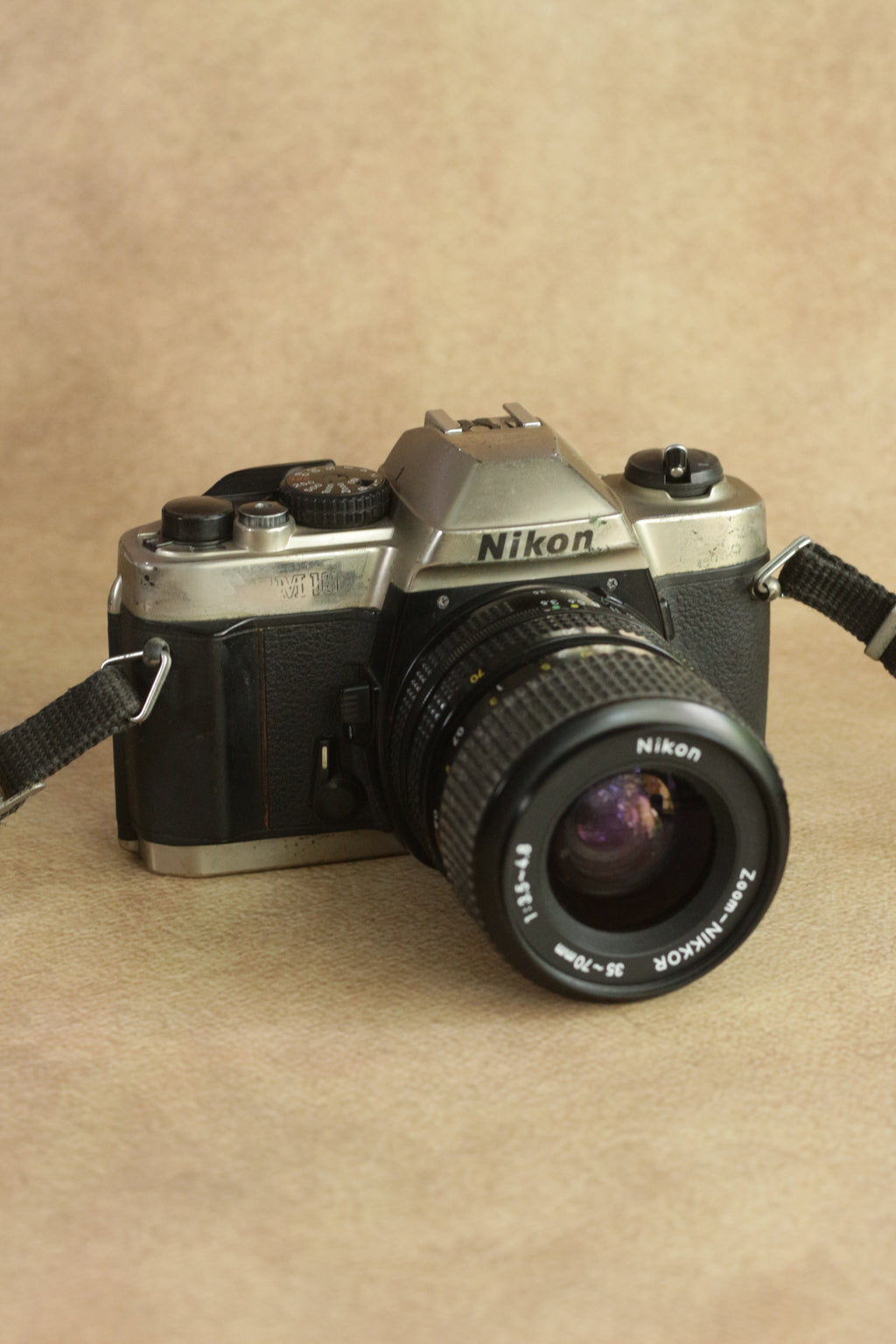 Nikon FM10 + Nikkor 35-70mm Zoom