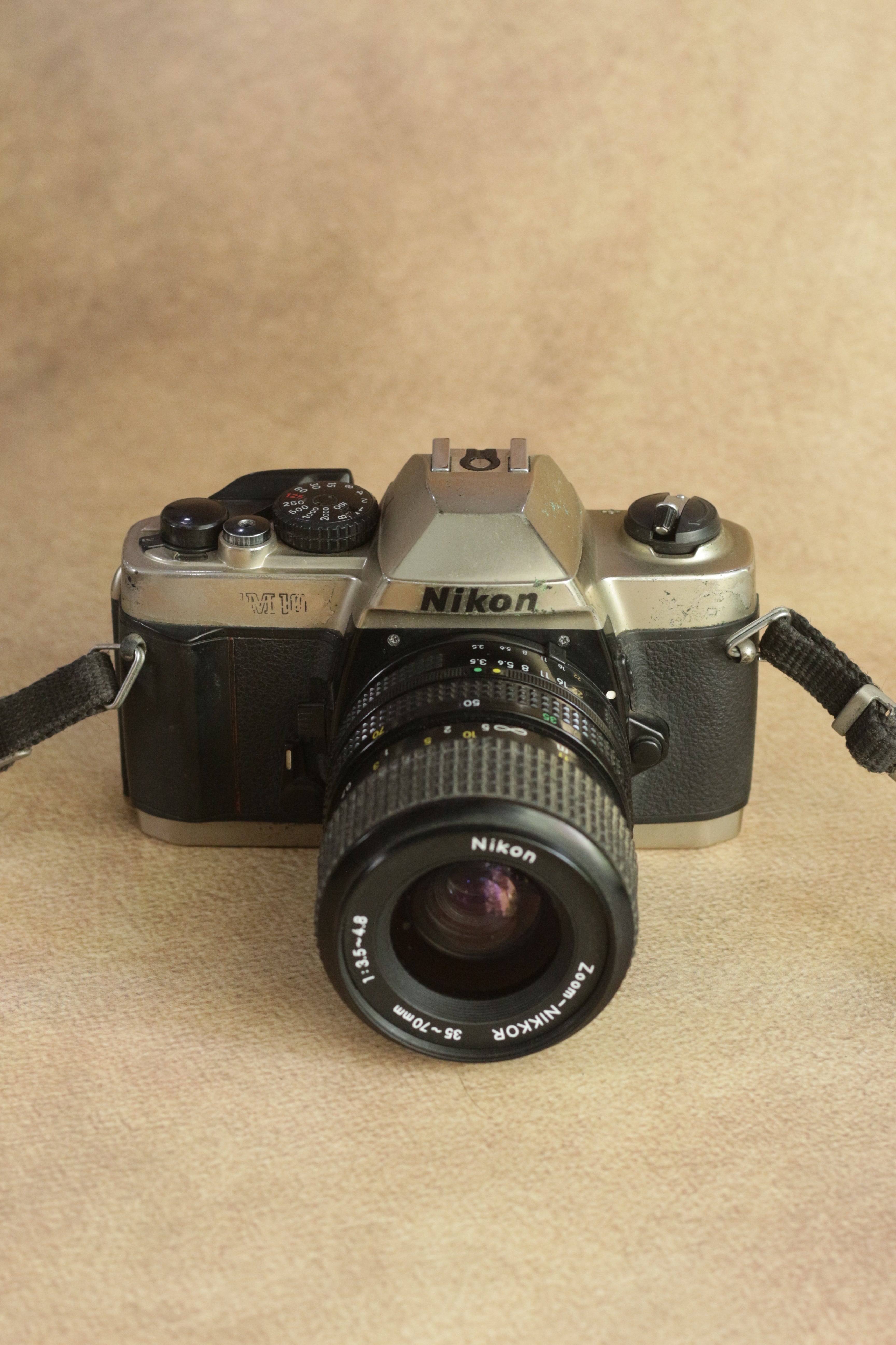 Nikon FM10 + Nikkor 35-70mm Zoom