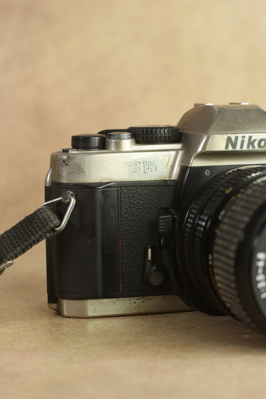 Nikon FM10 + Nikkor 35-70mm Zoom