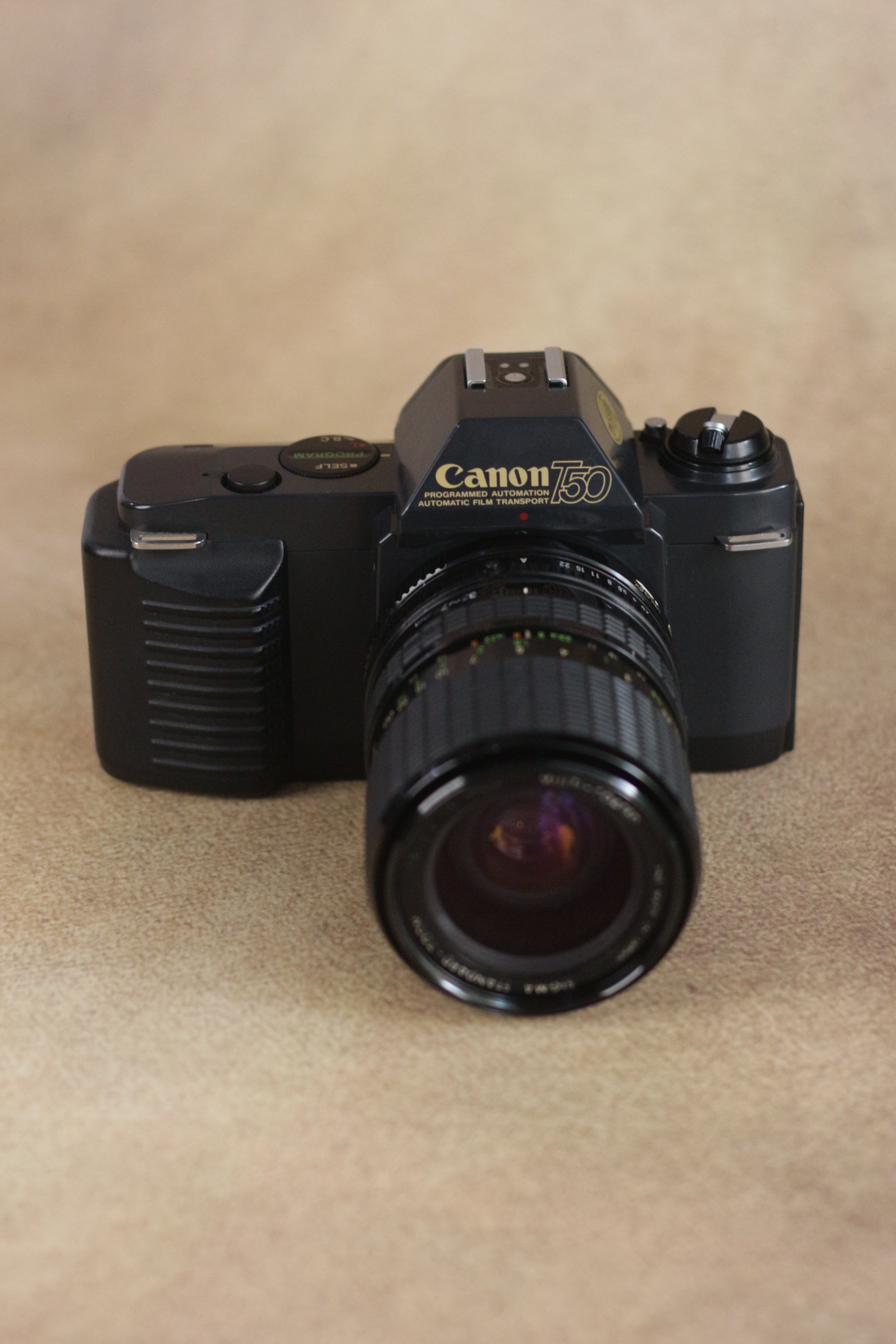 Canon T50 + Sigma 35-70mm F2.8-4 Kit