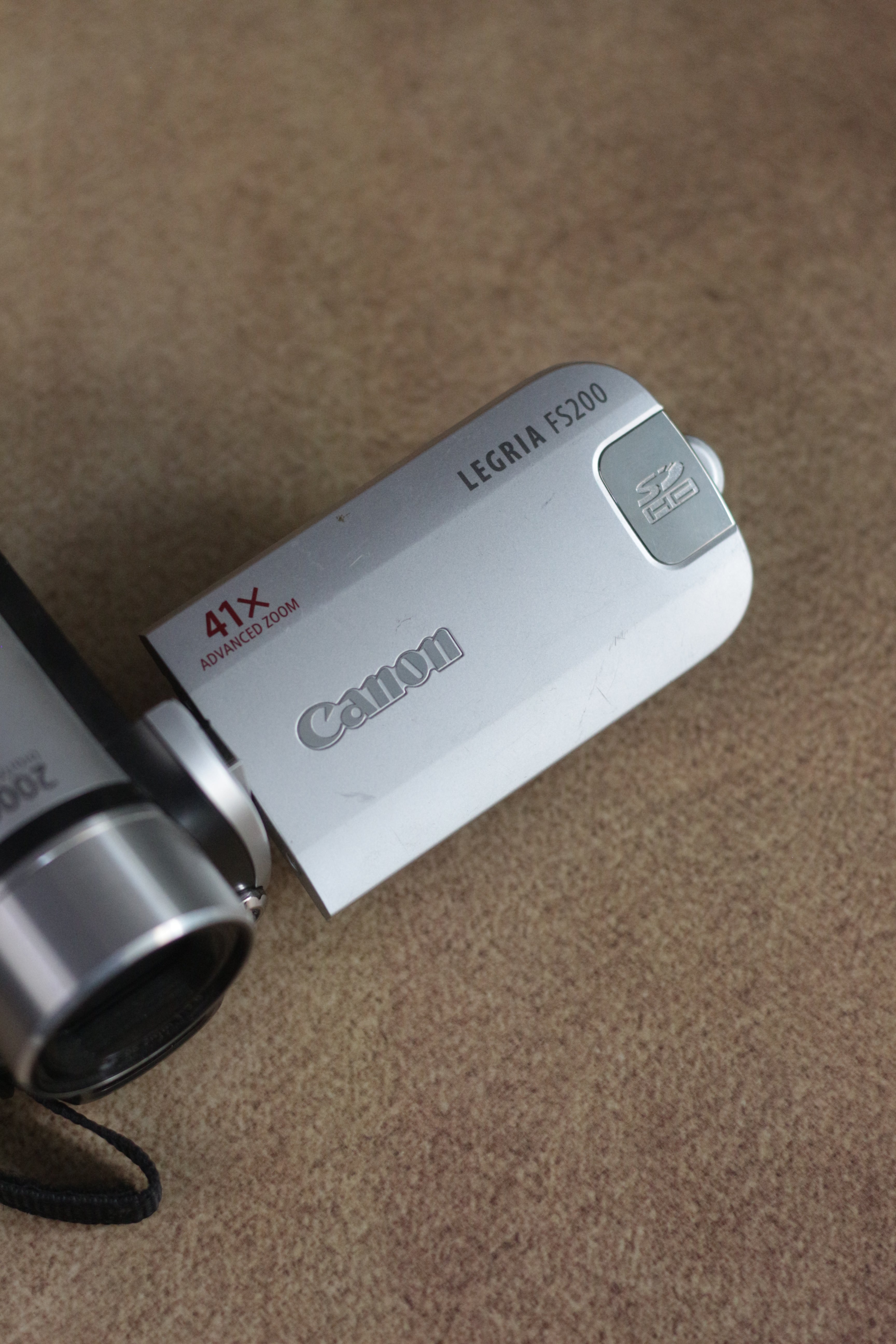 Canon Legria FS200