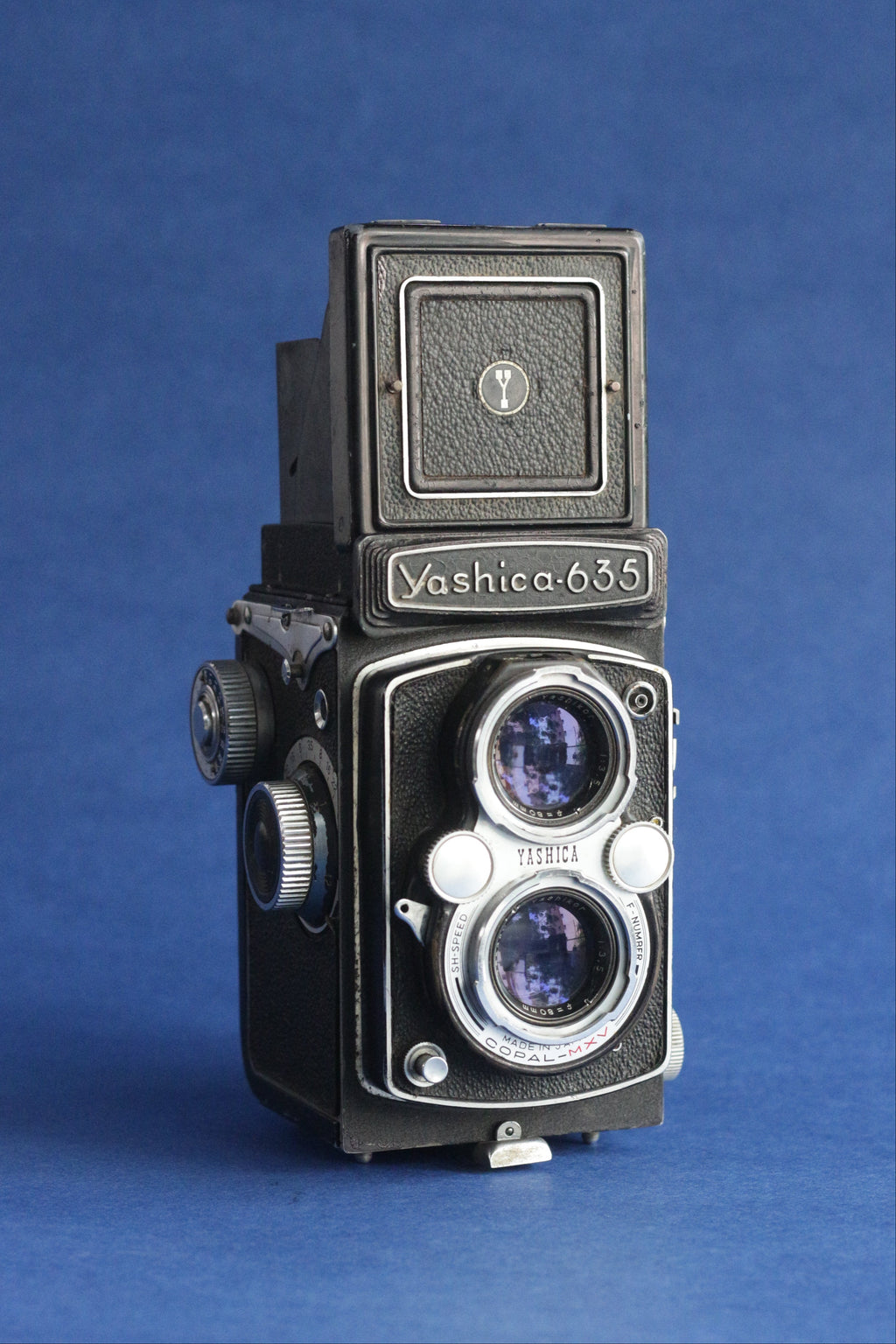 Yashica 635