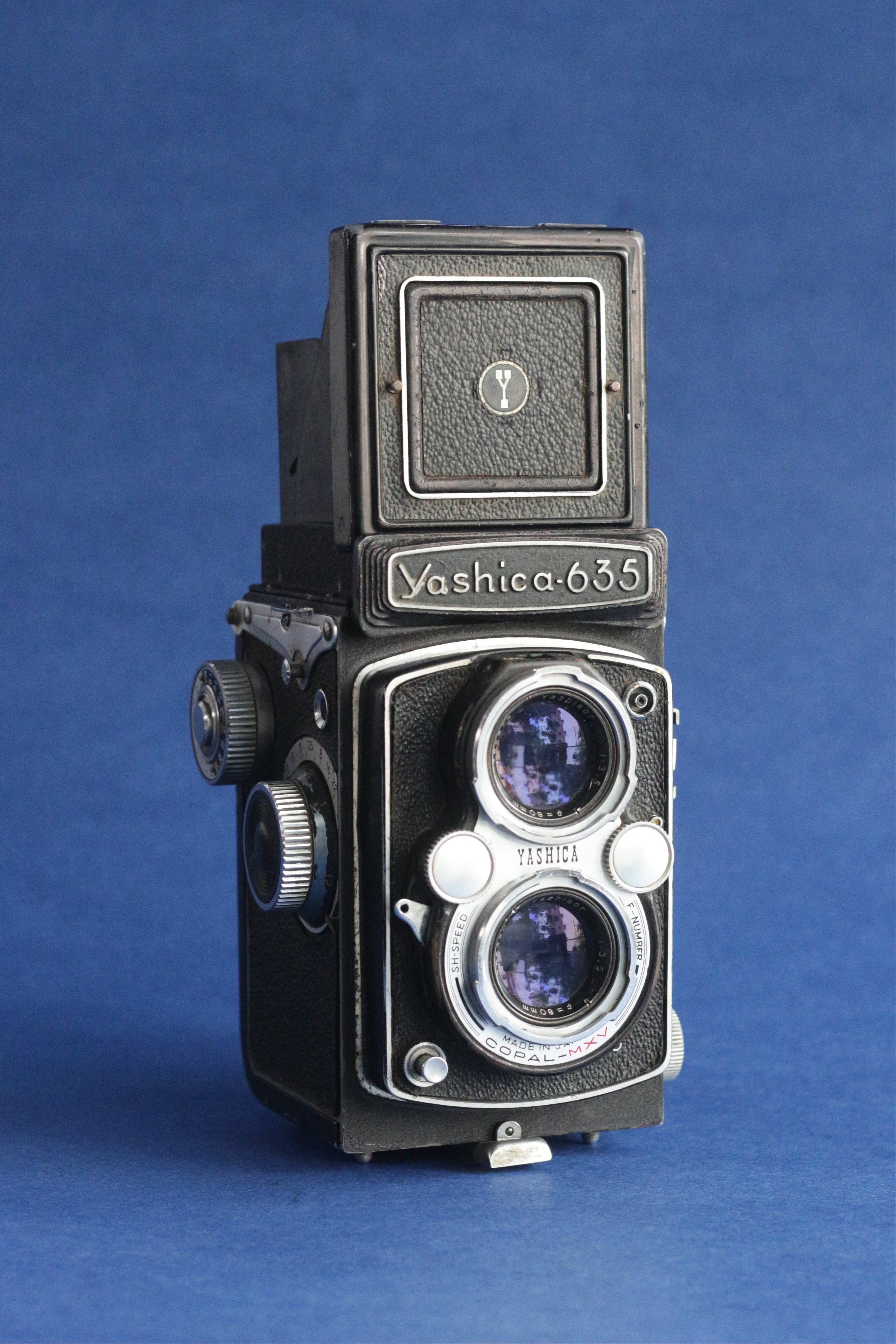 Yashica 635