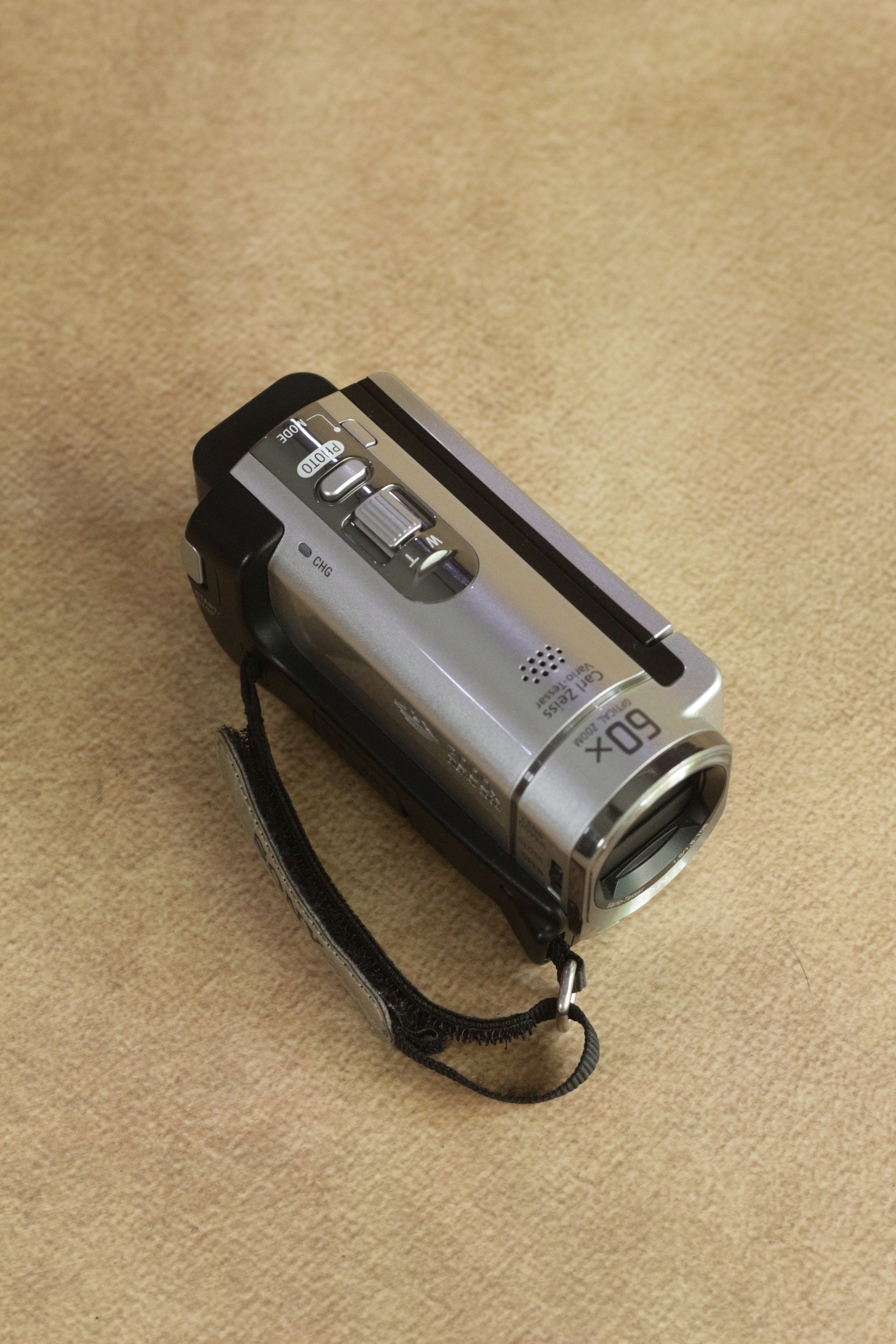 Sony Handycam DCR-SX 63