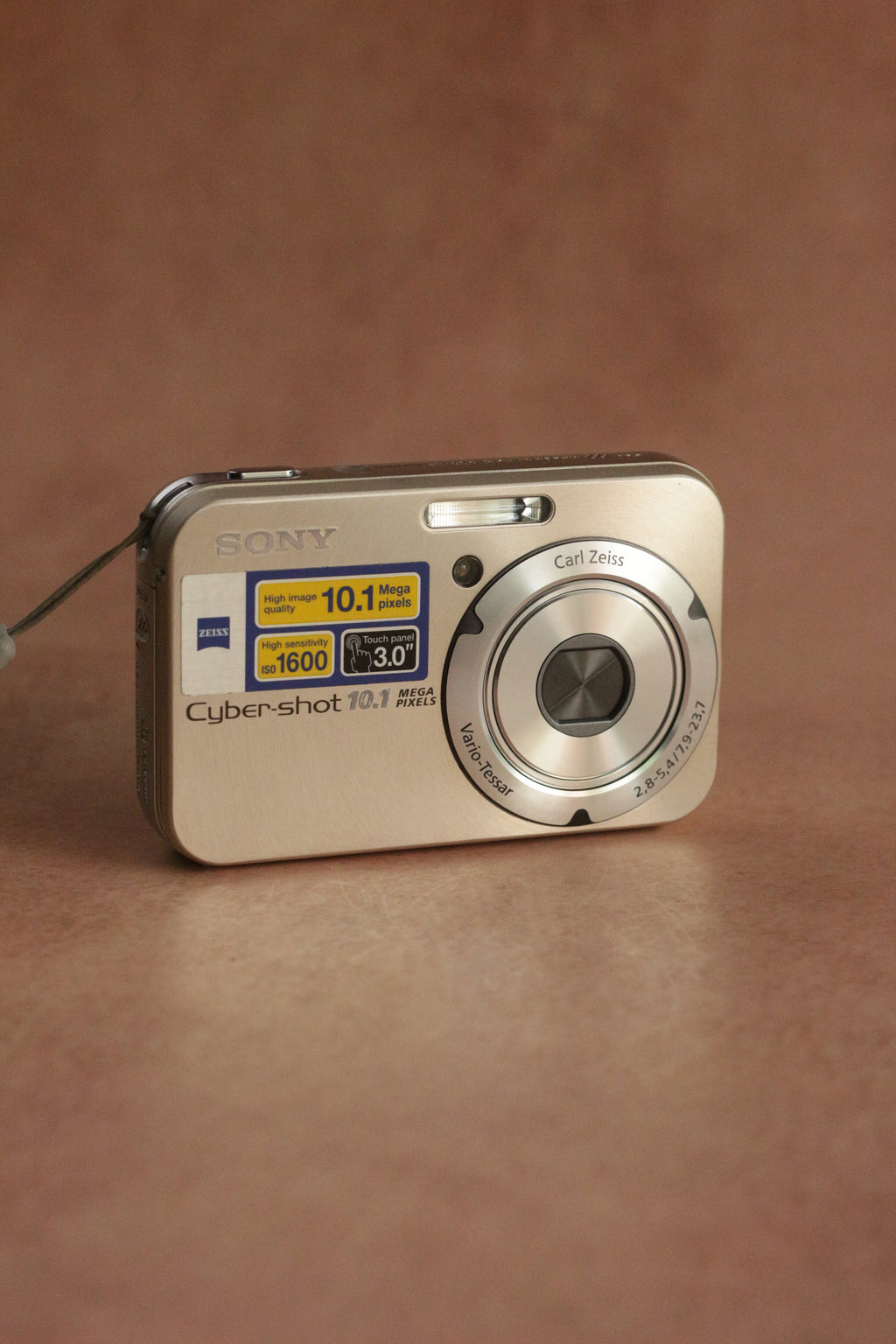 Sony Cyber-shot DSC-N2 + original box