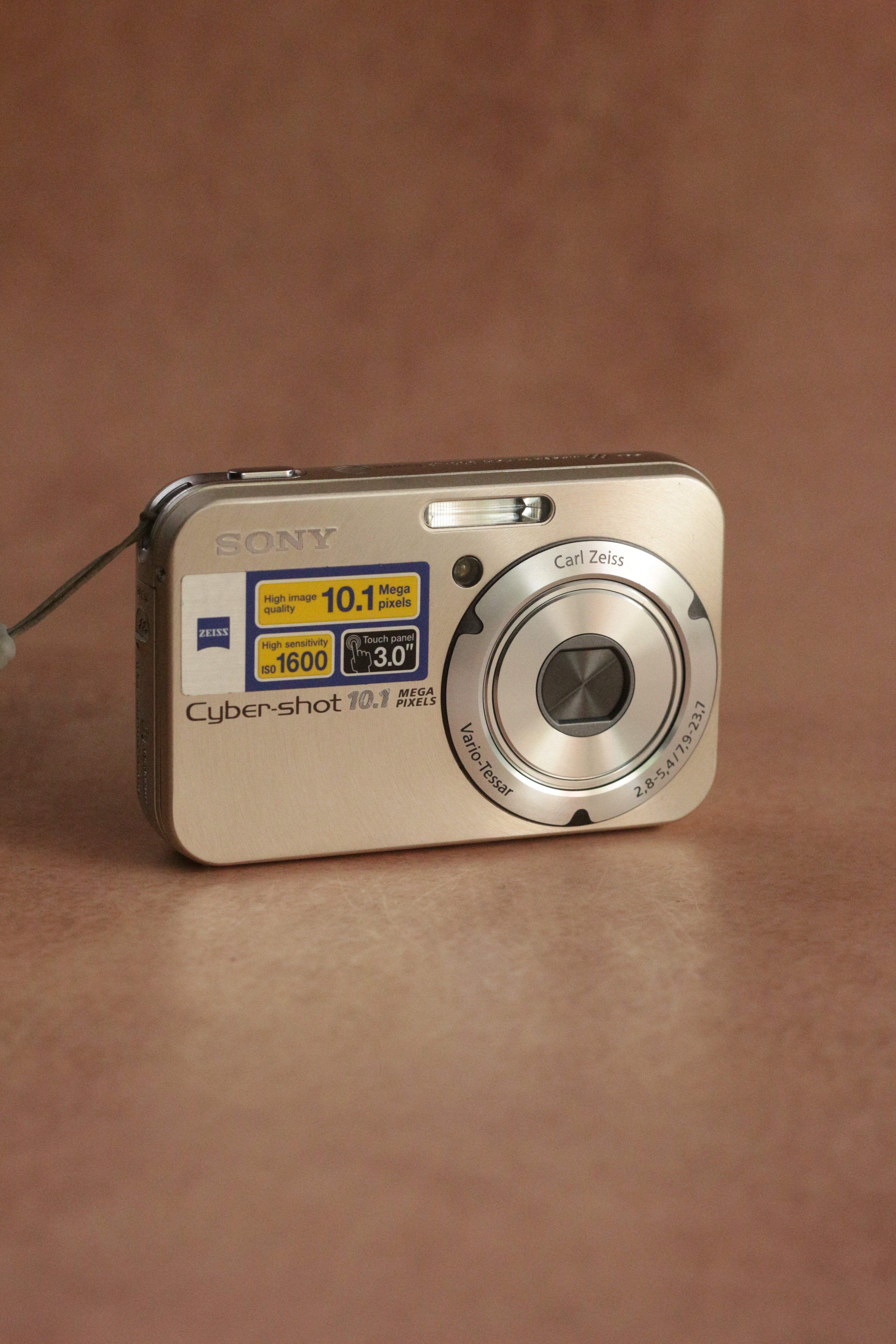 Sony Cyber-shot DSC-N2 + original box