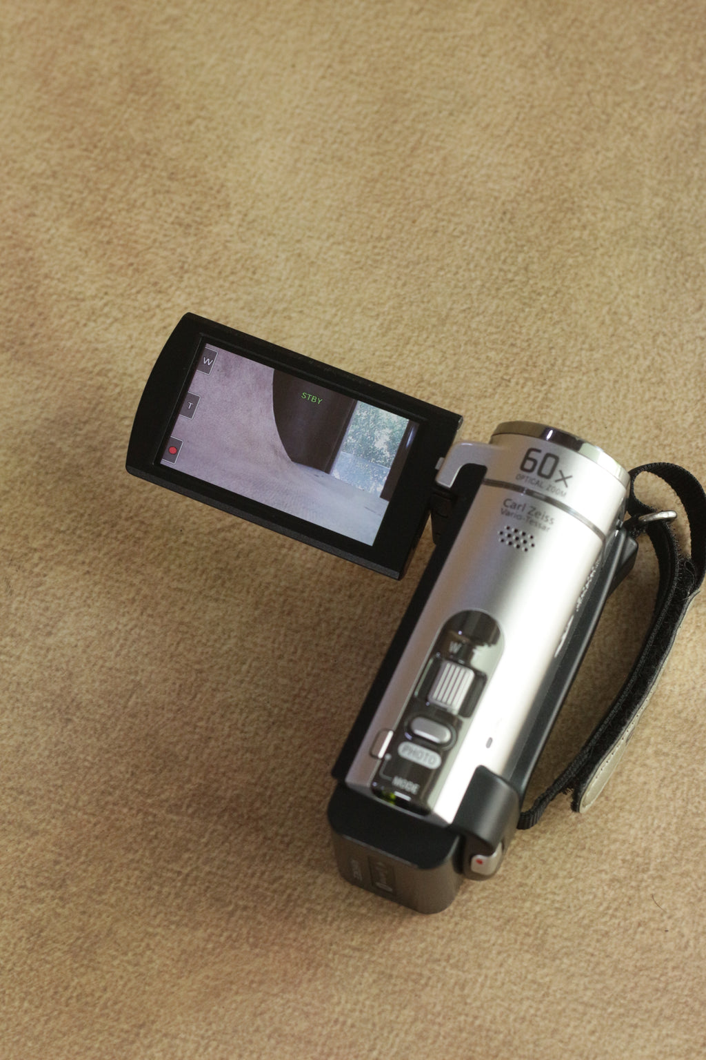 Sony Handycam DCR-SX 63