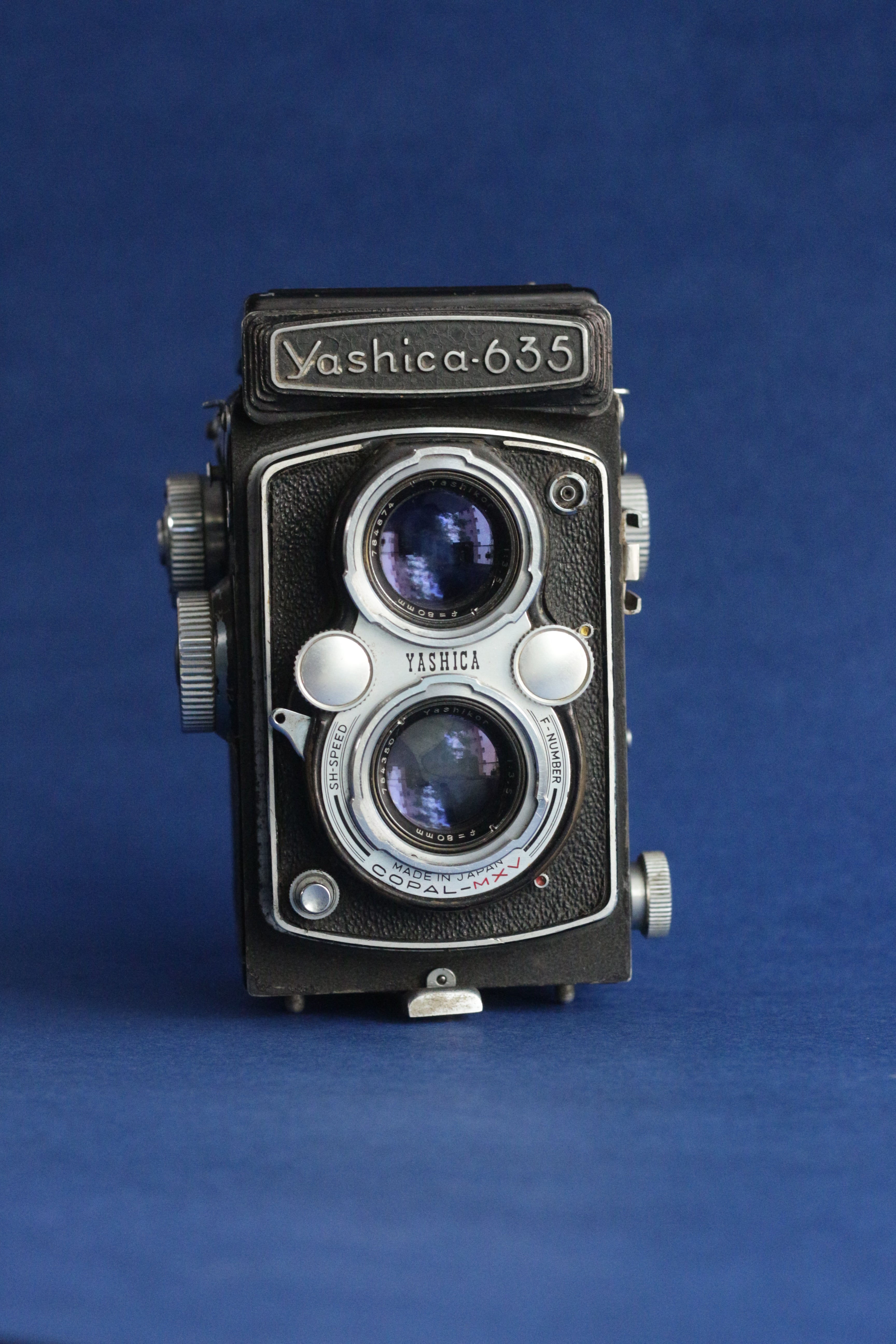 Yashica 635