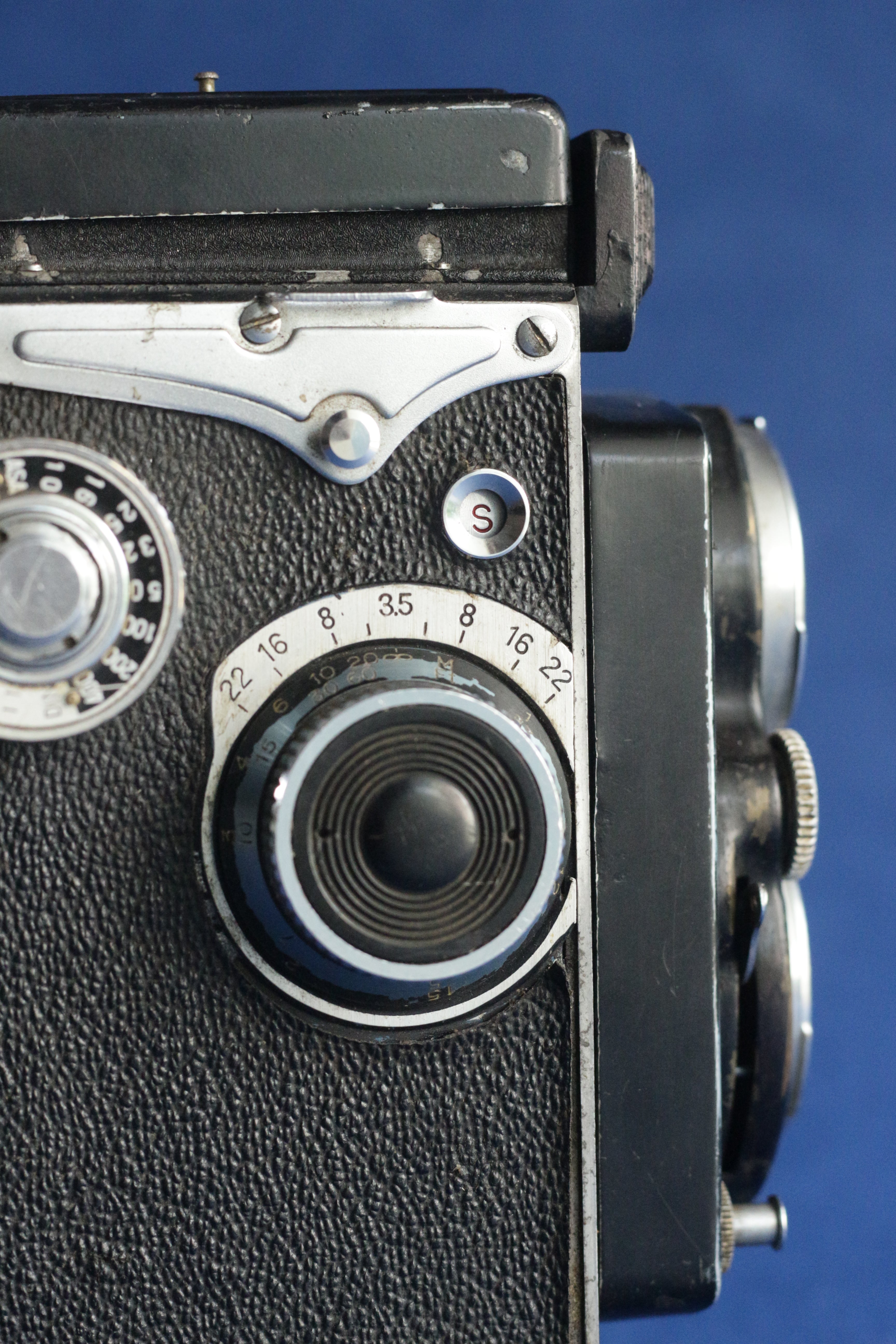 Yashica 635