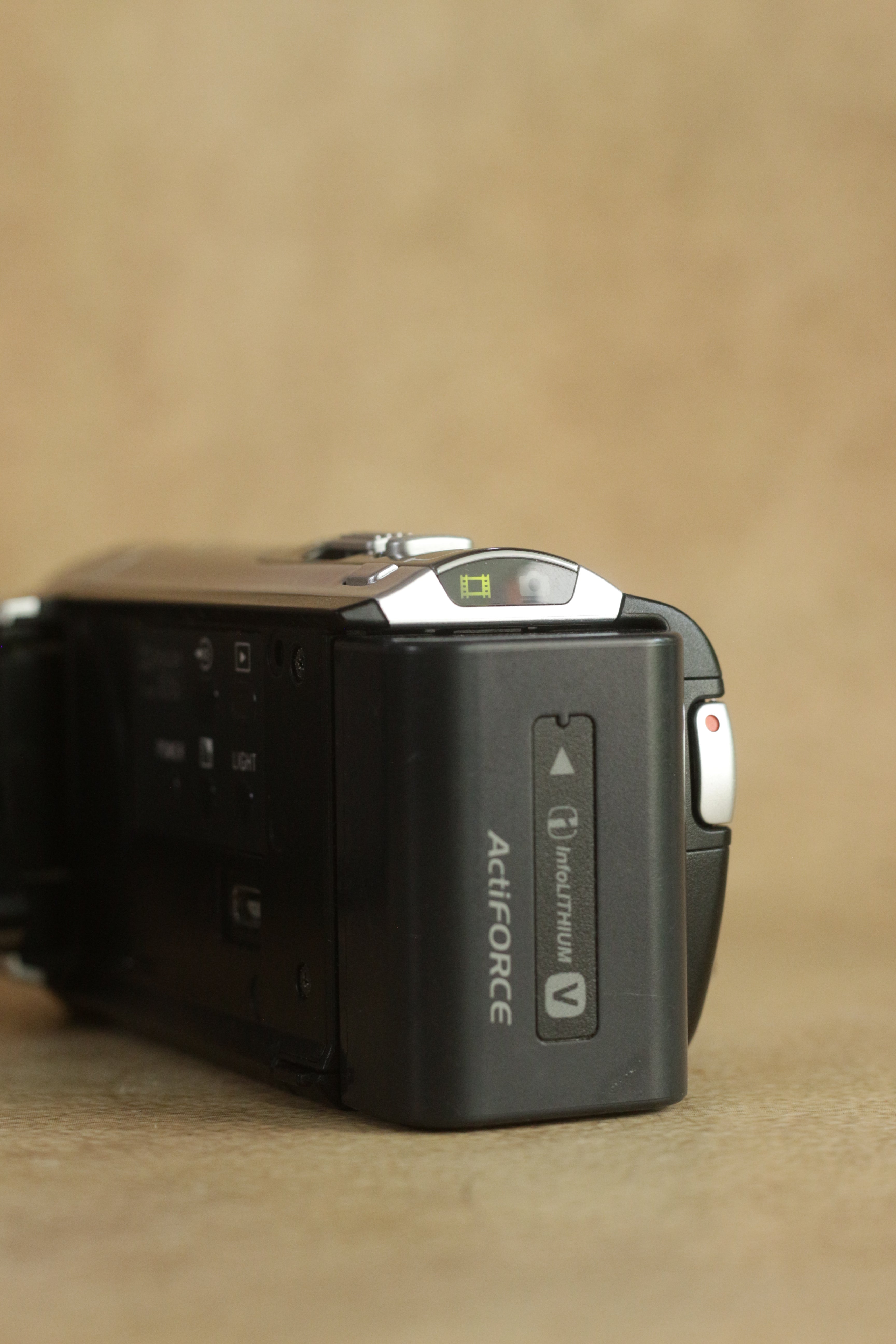 Sony Handycam DCR-SX 63