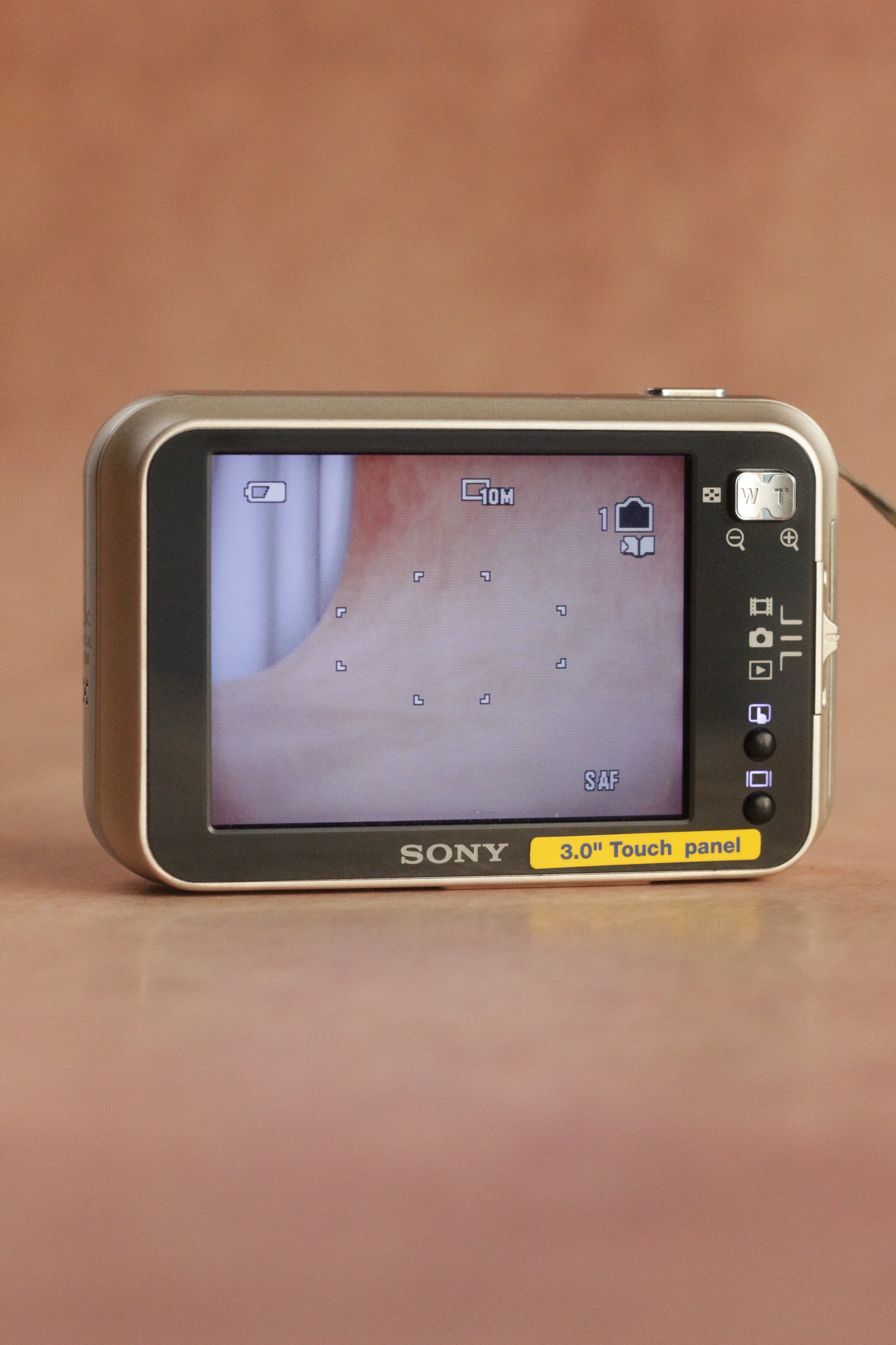 Sony Cyber-shot DSC-N2 + original box