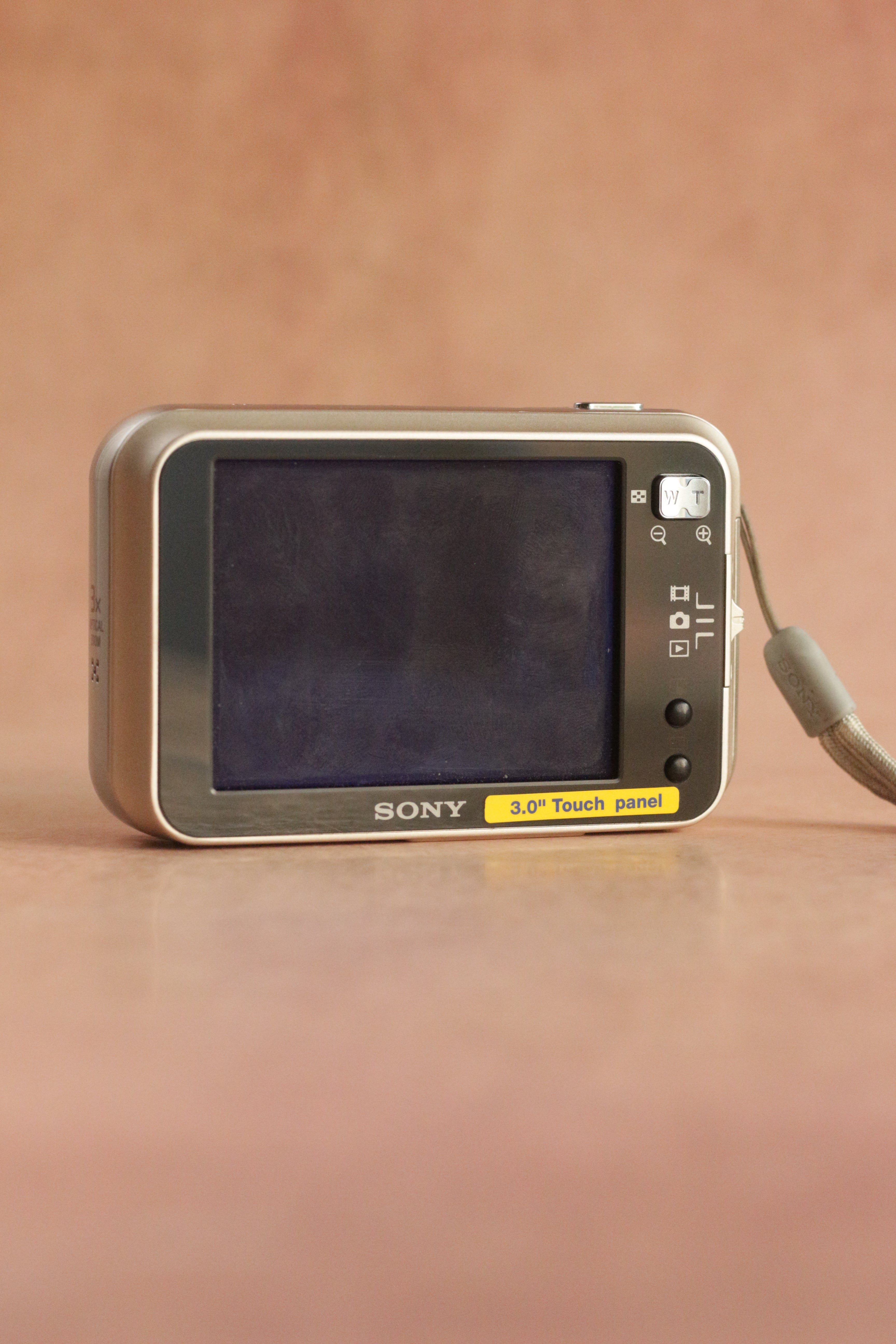 Sony Cyber-shot DSC-N2 + original box