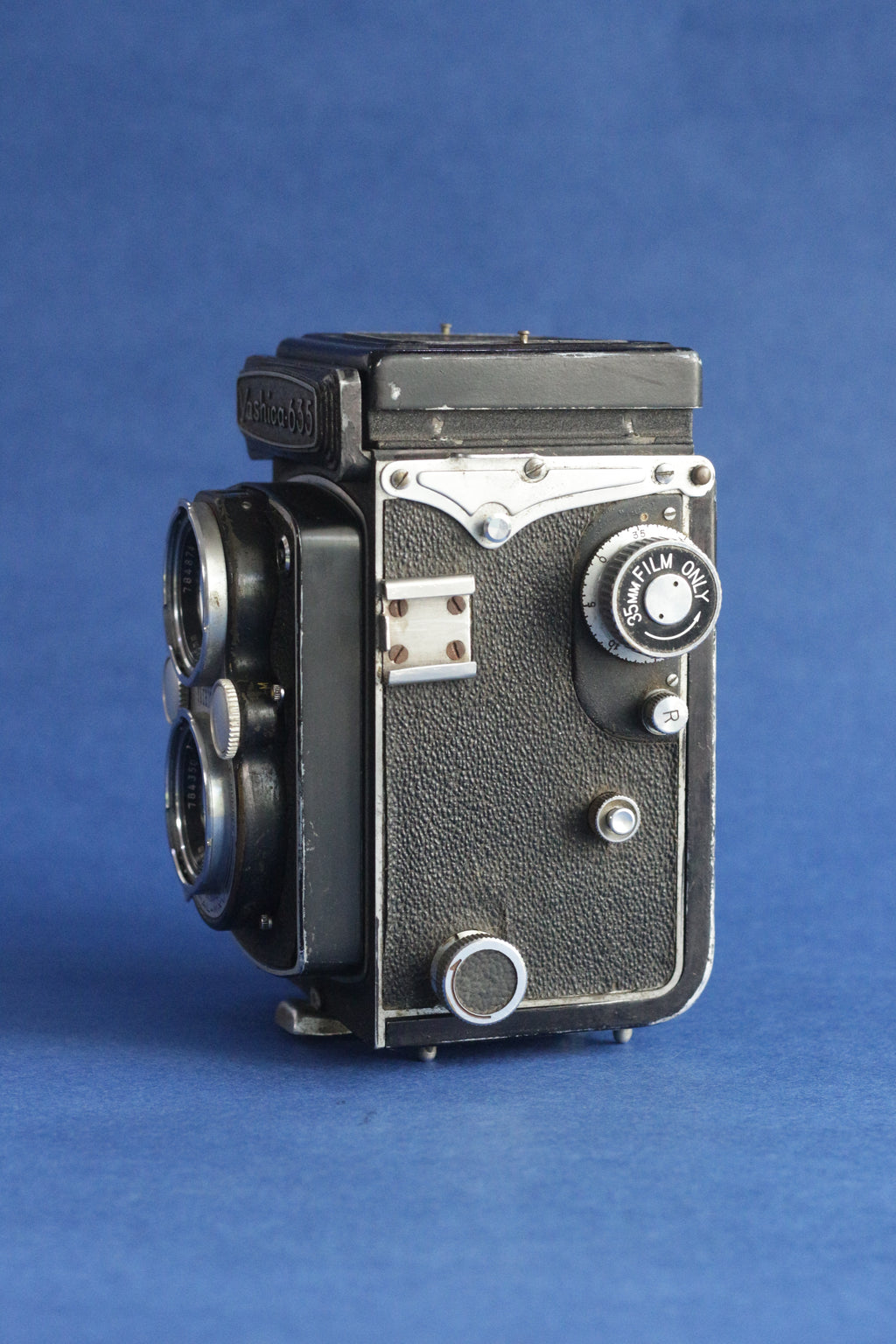 Yashica 635