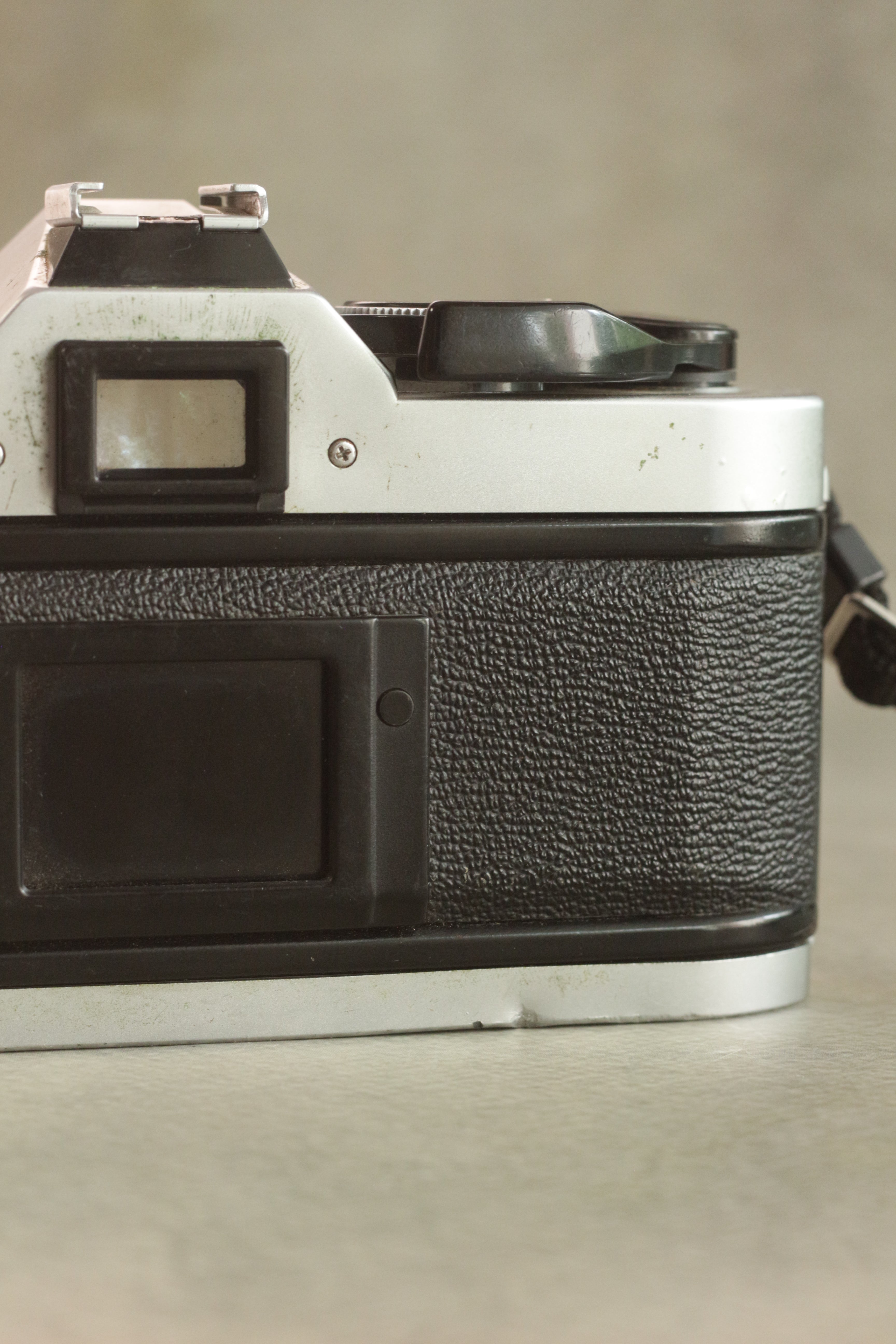 Canon AE-1 Program + 3 FD Lenses Kit