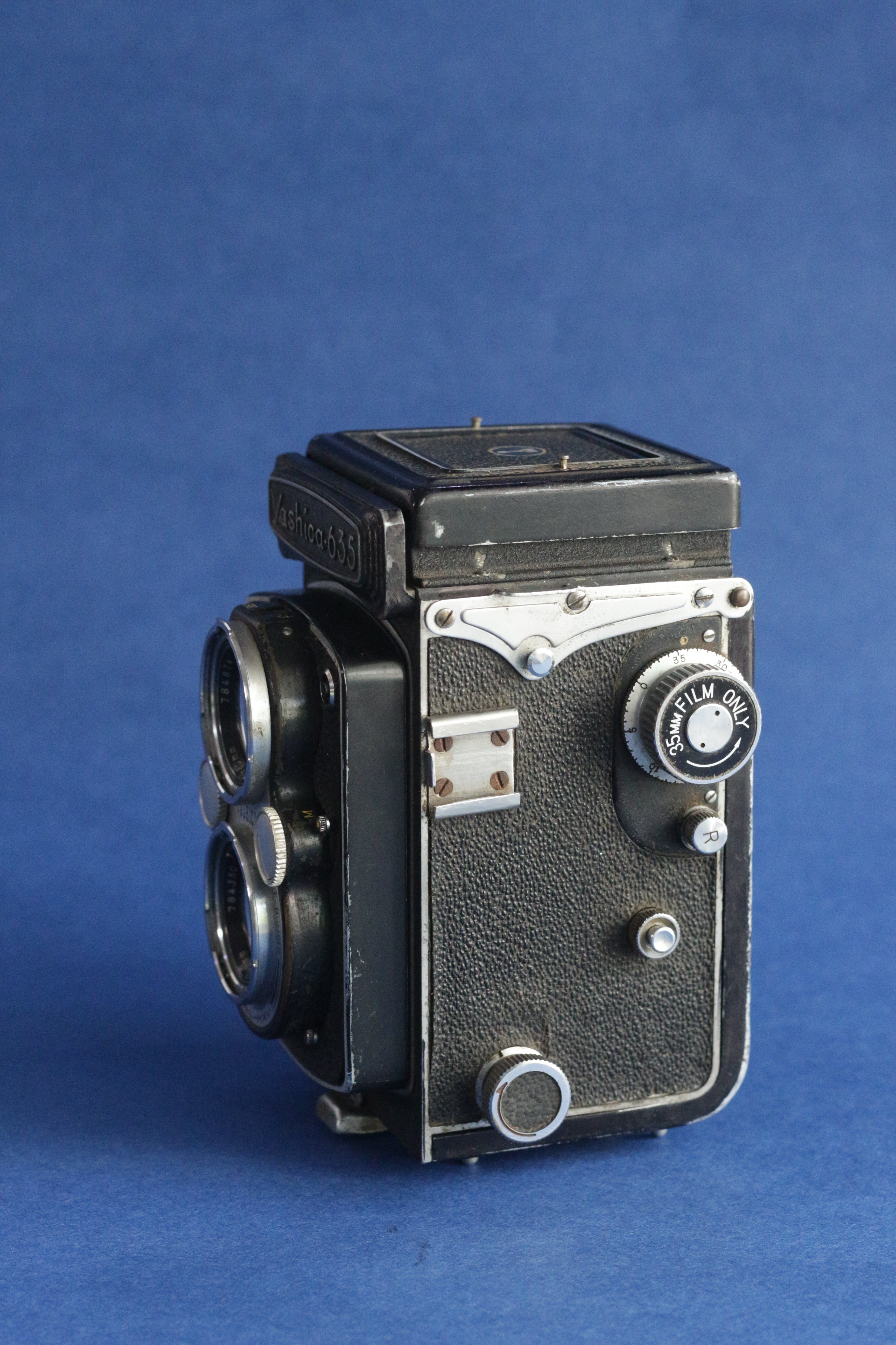 Yashica 635