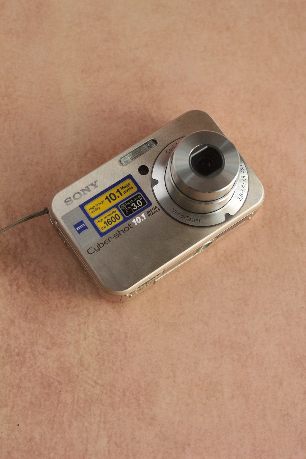 Sony Cyber-shot DSC-N2 + original box