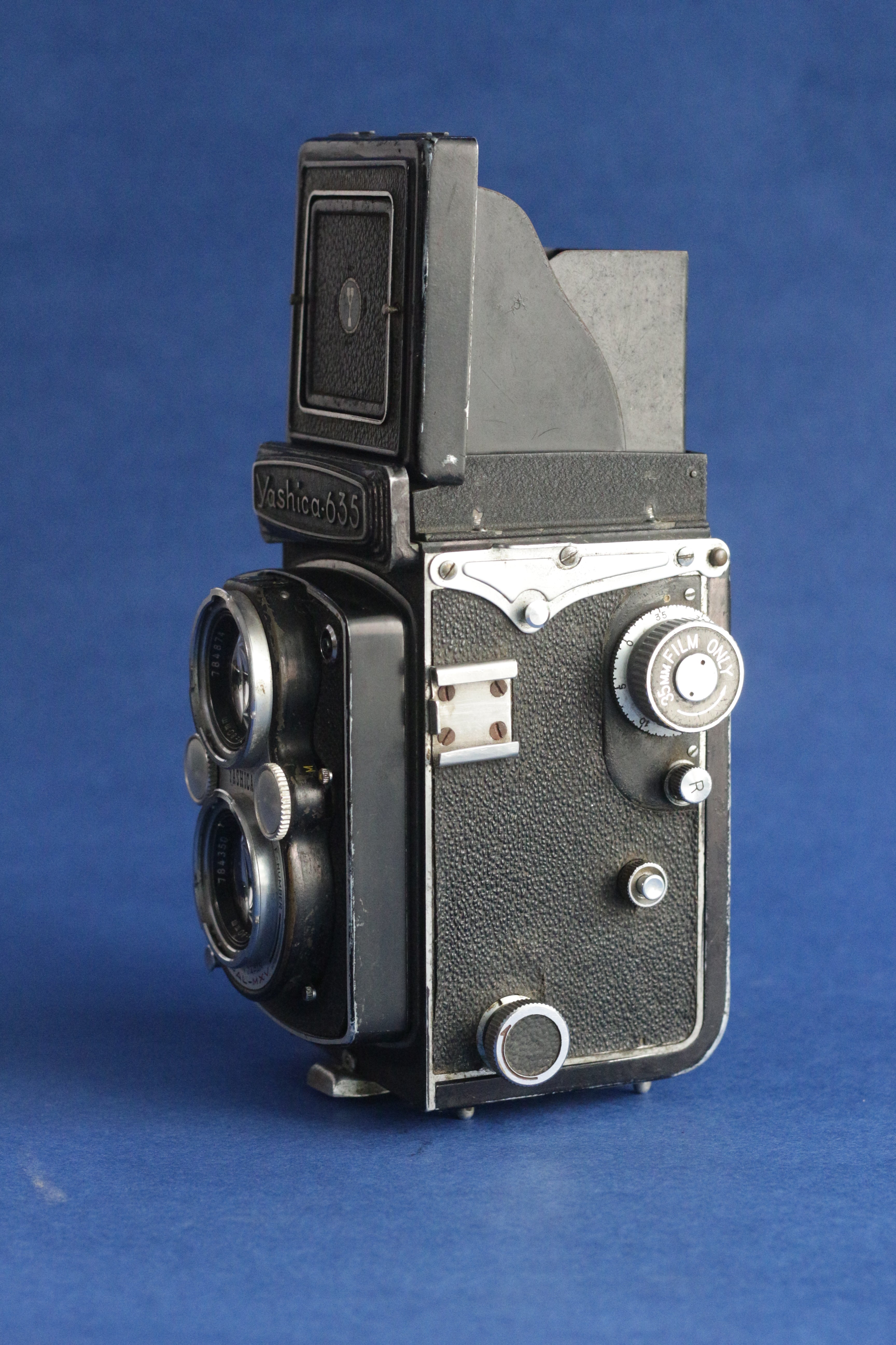 Yashica 635