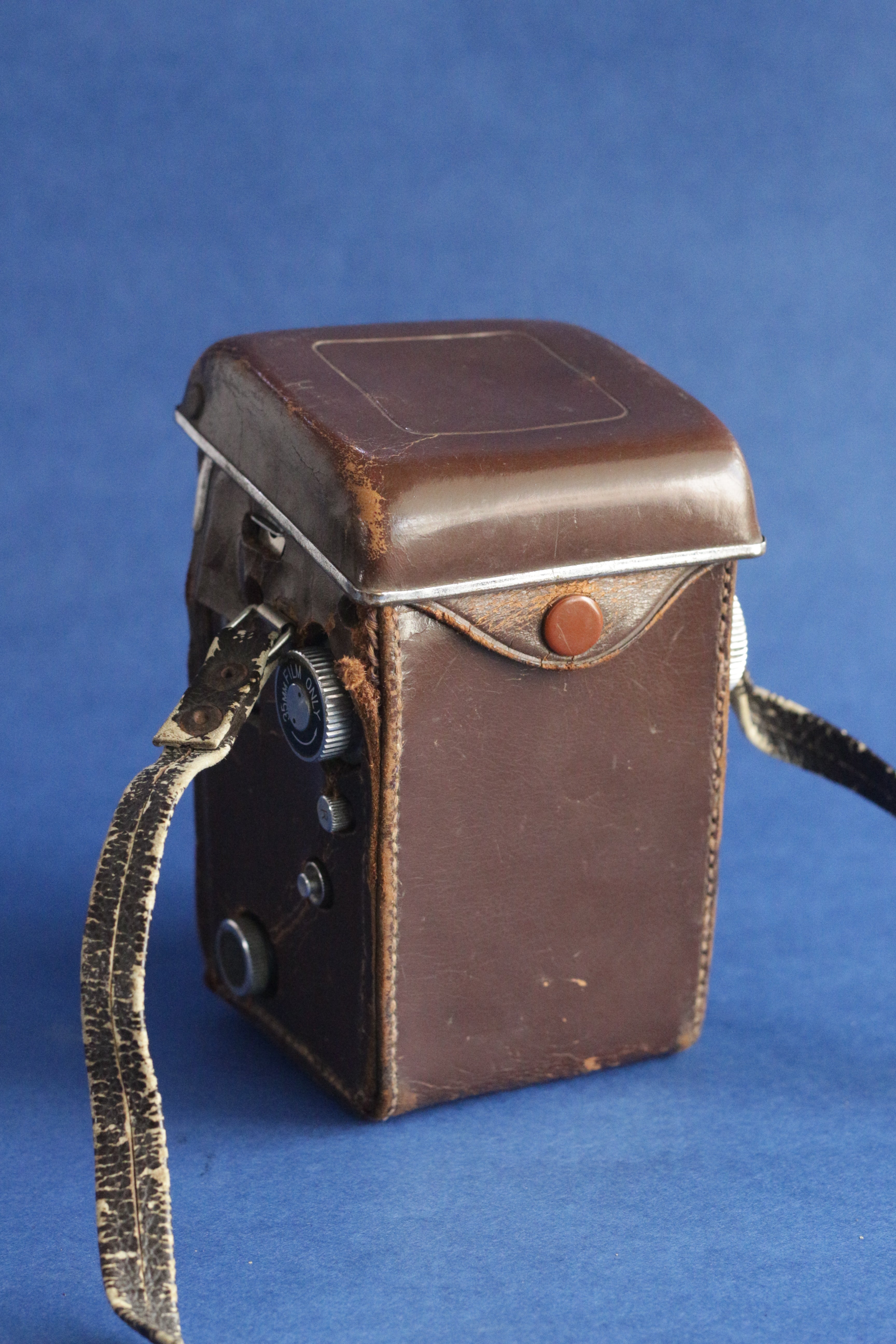 Yashica 635