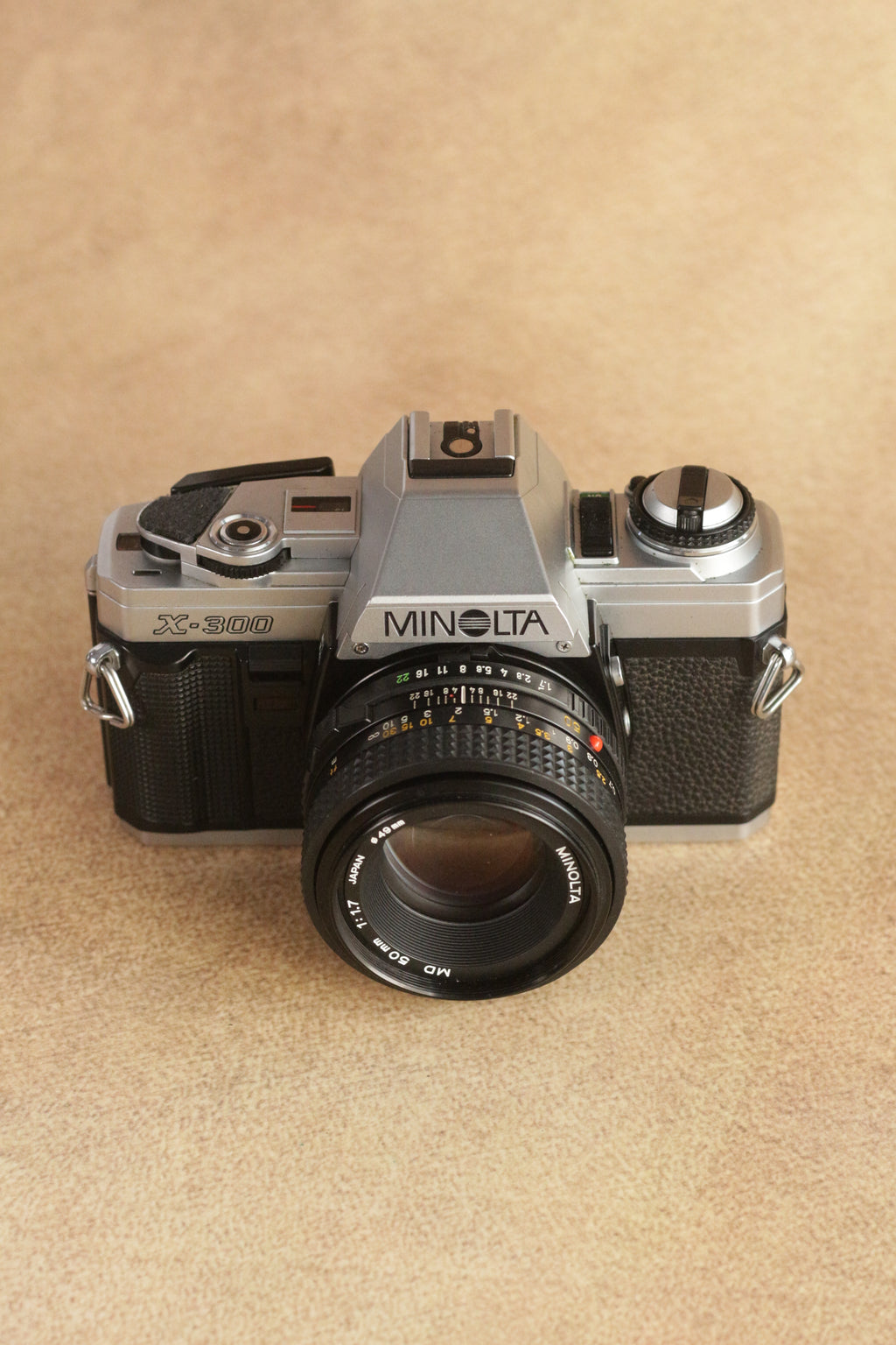 Minolta X-300 + Minolta MD 50mm F1.7