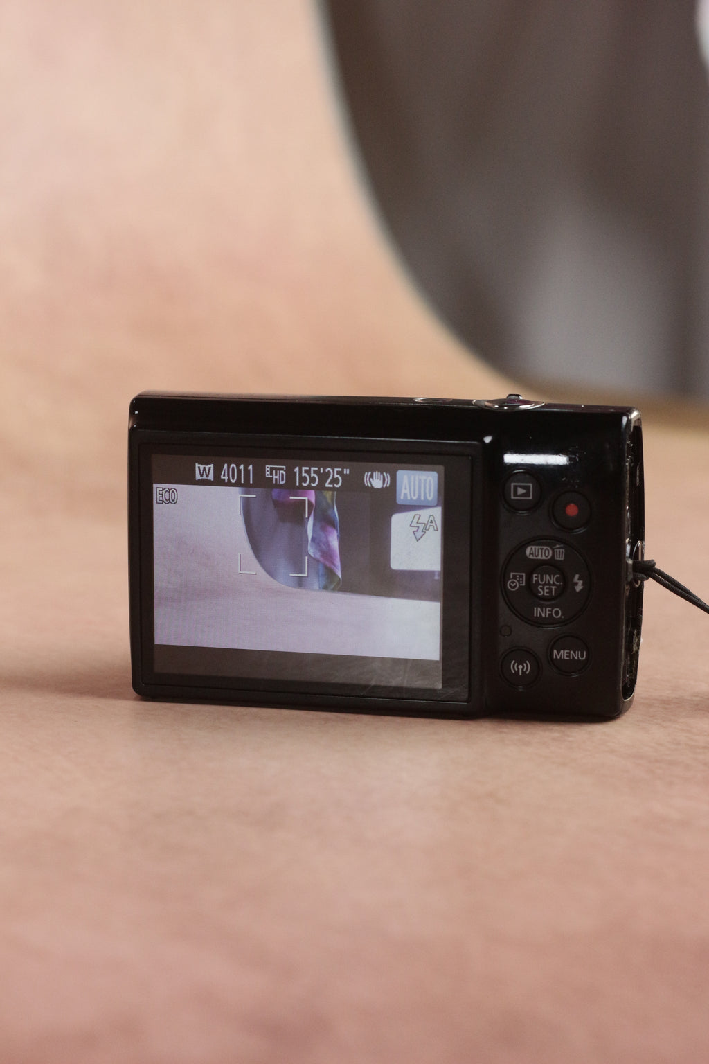 Canon IXUS 190 + original box