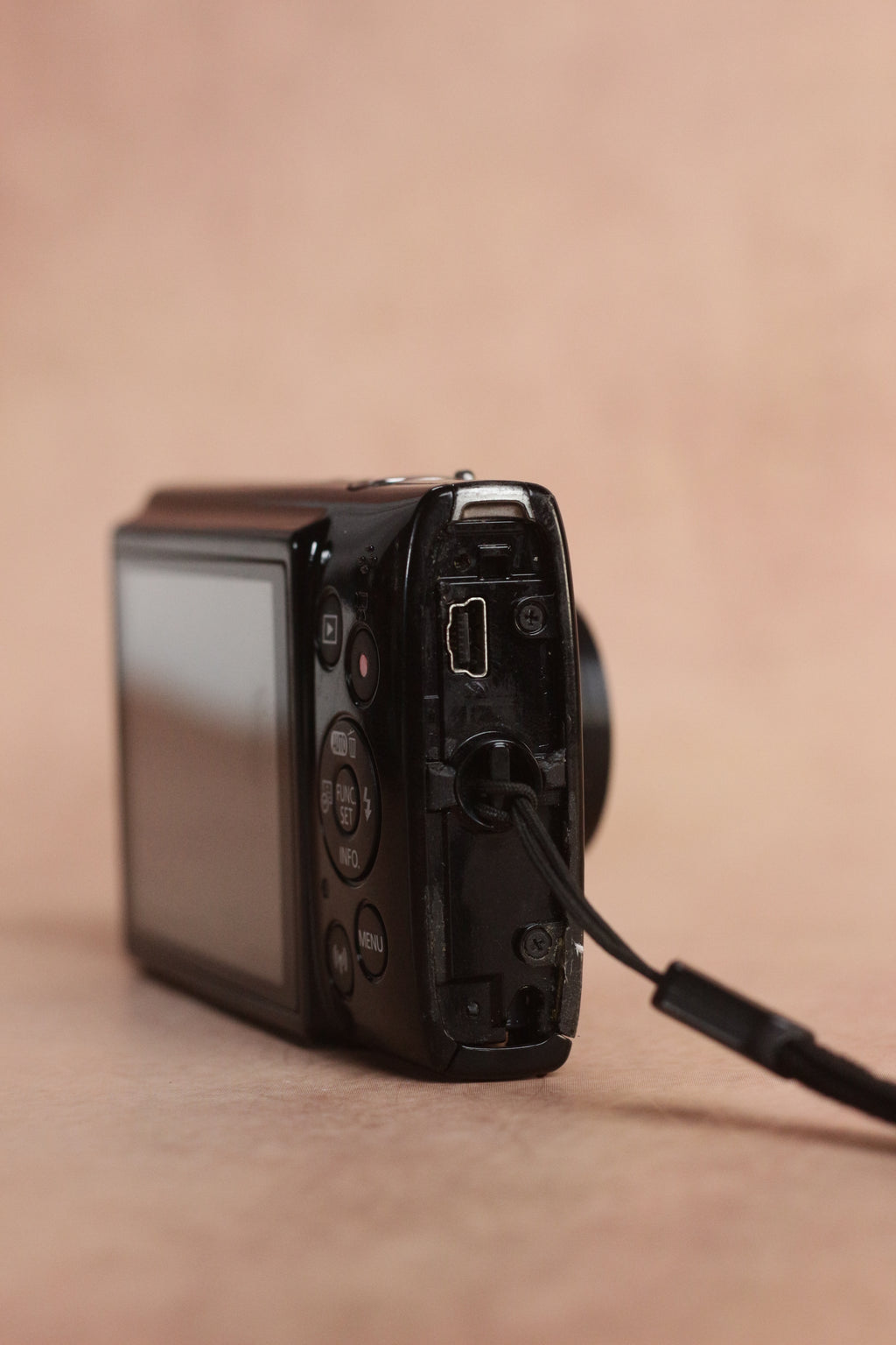 Canon IXUS 190 + original box