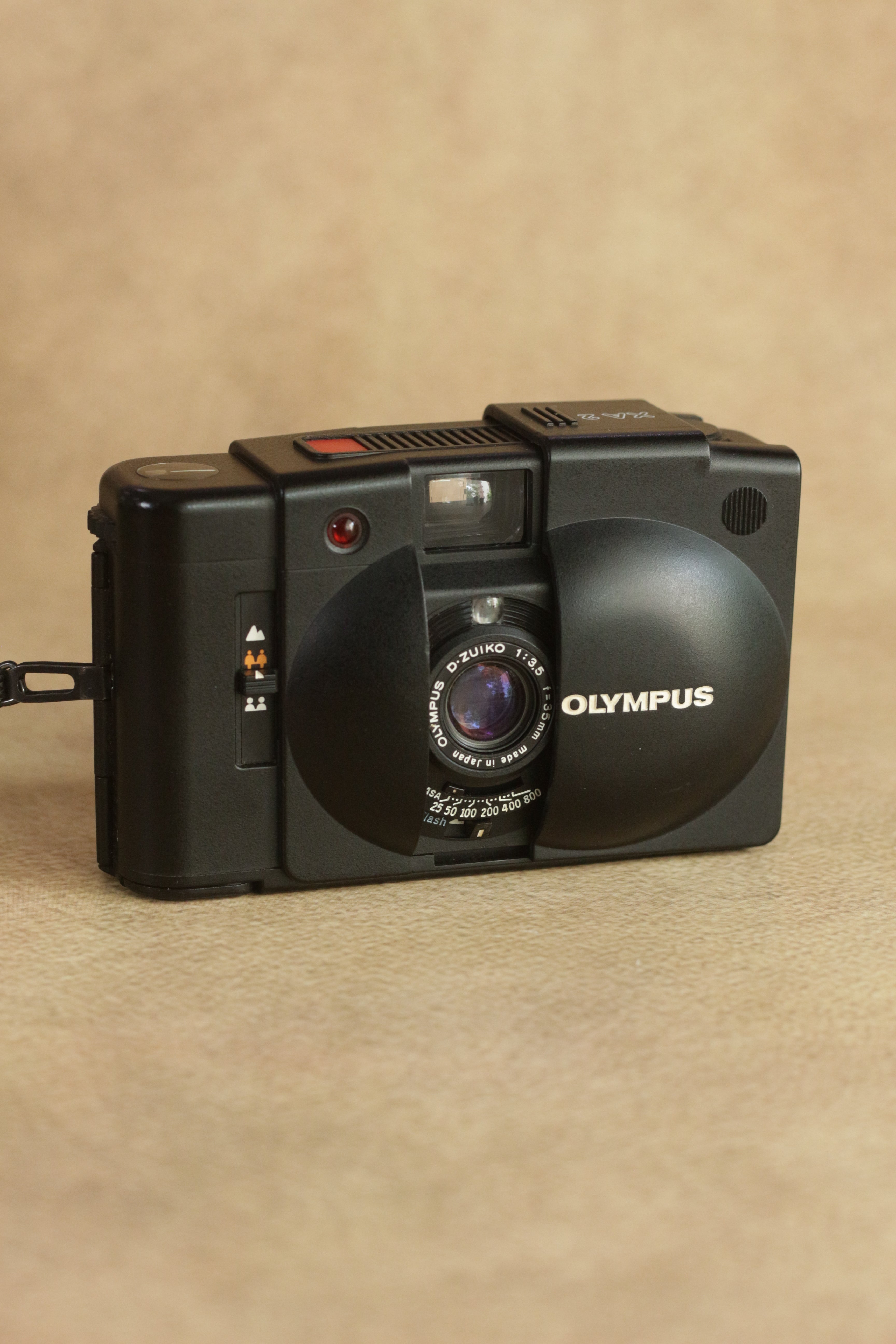 Olympus XA2