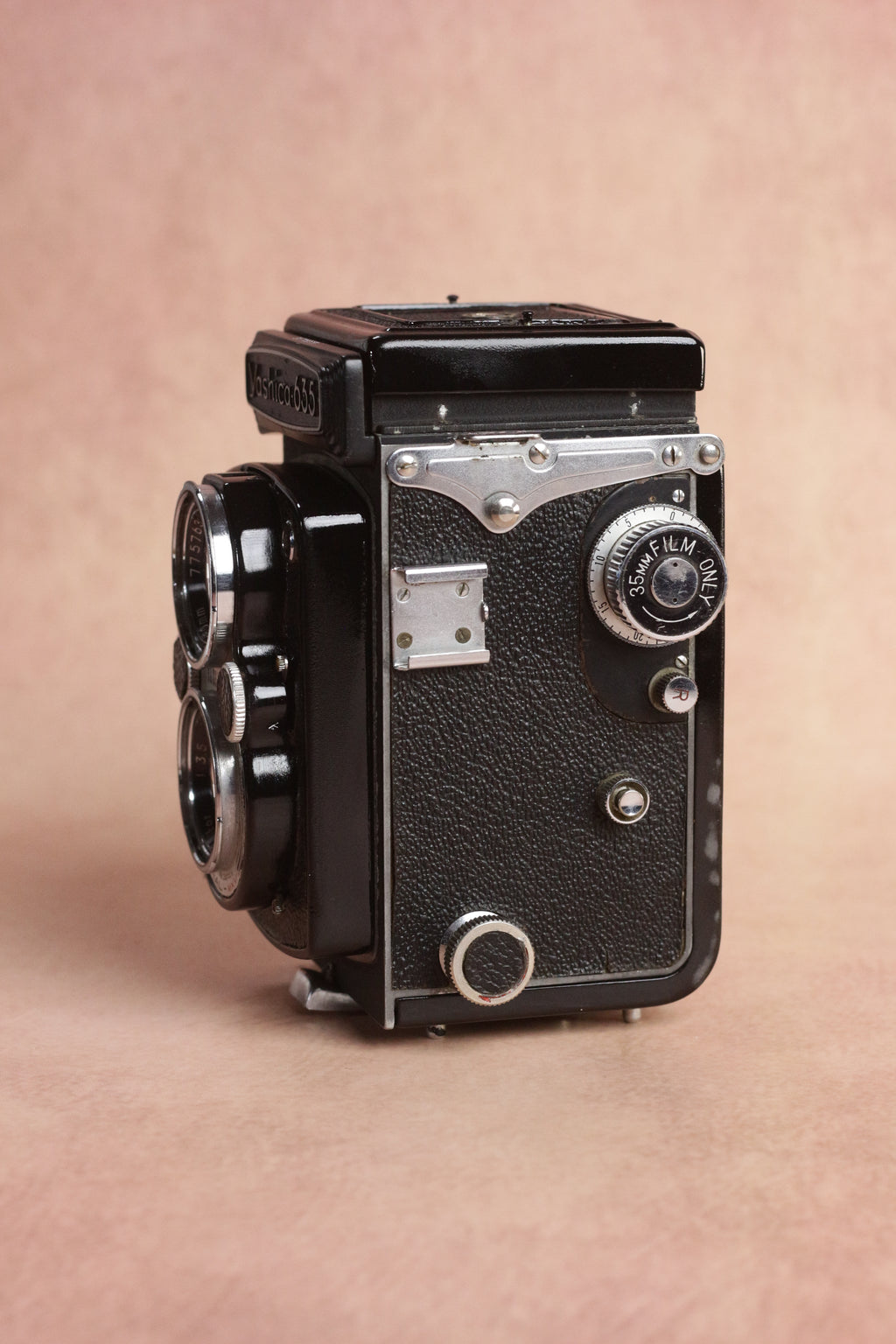 Yashica 635 TLR