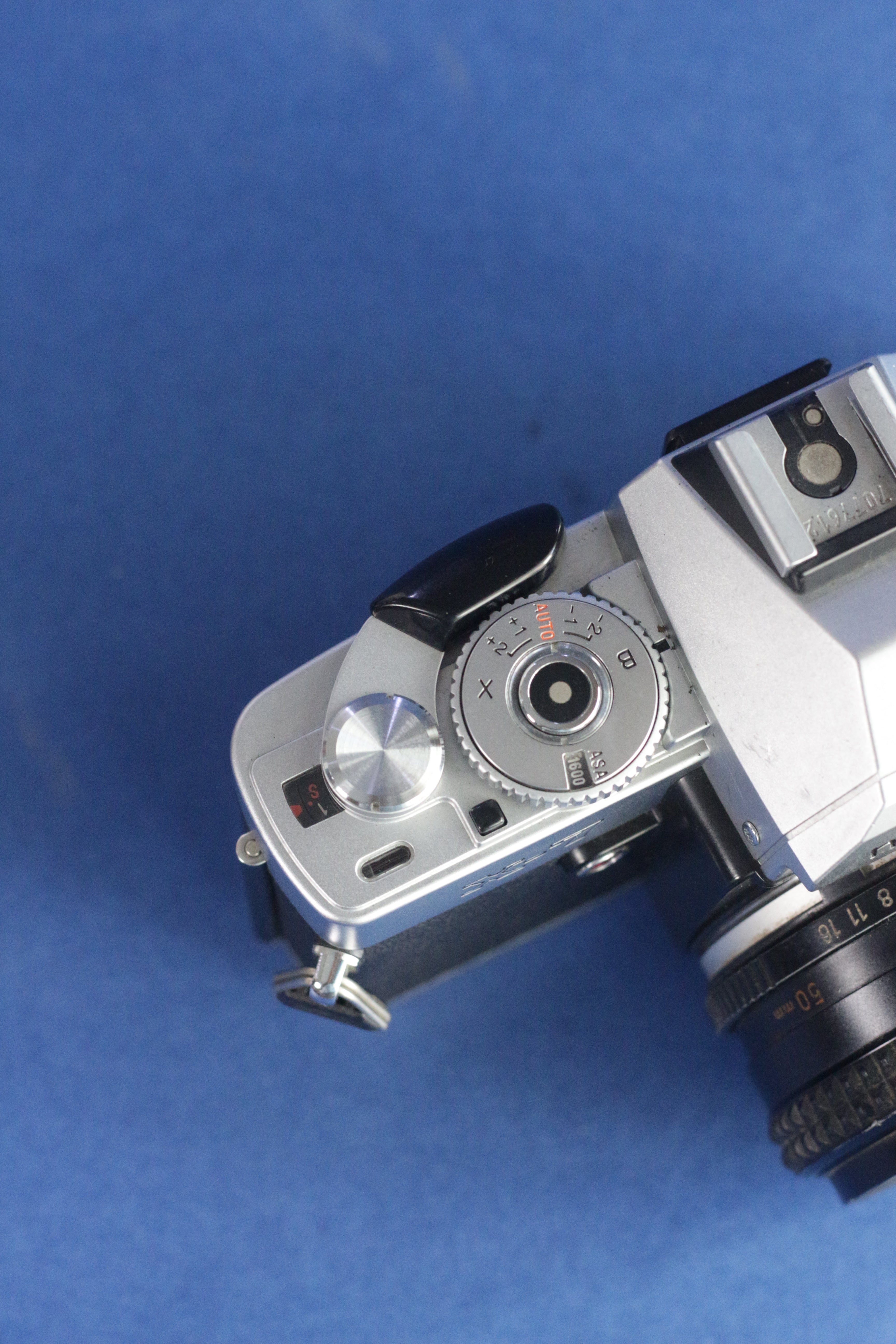 Minolta X-7 + MC Rokkor-X PF 50mm F1.7